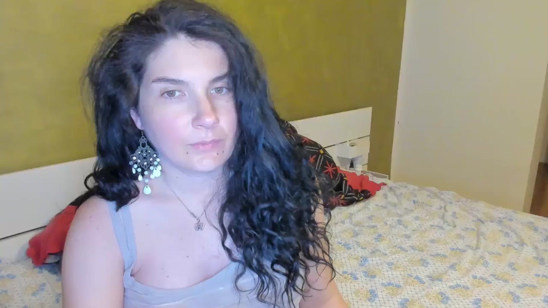 Gallery image thumbnail from SiouxPrincess's myfreecams stream on, 04/17/2025, 22:50 image 17 of 20