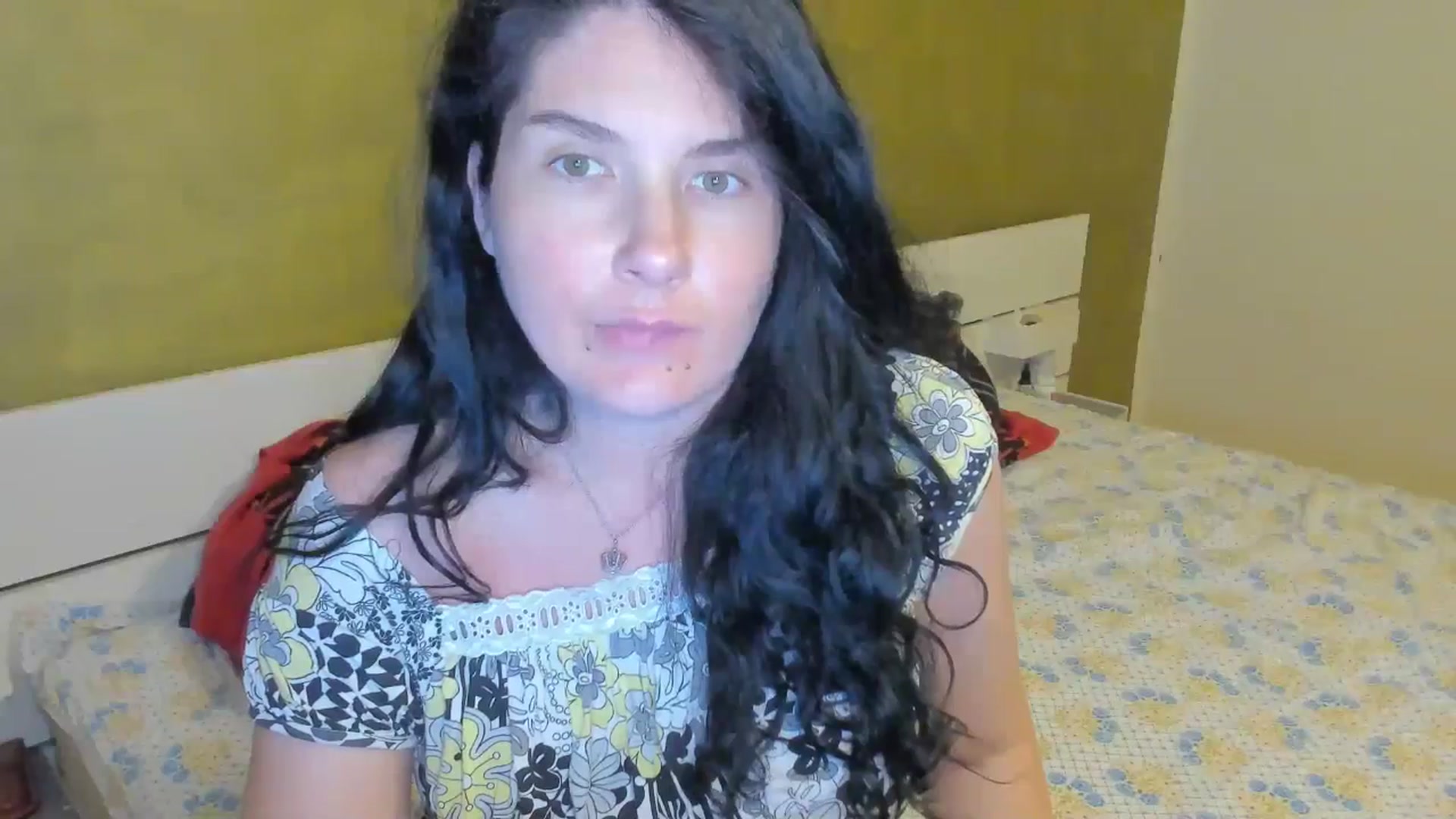 Gallery image thumbnail from SiouxPrincess's myfreecams stream on, 04/18/2025, 23:31 image 17 of 20