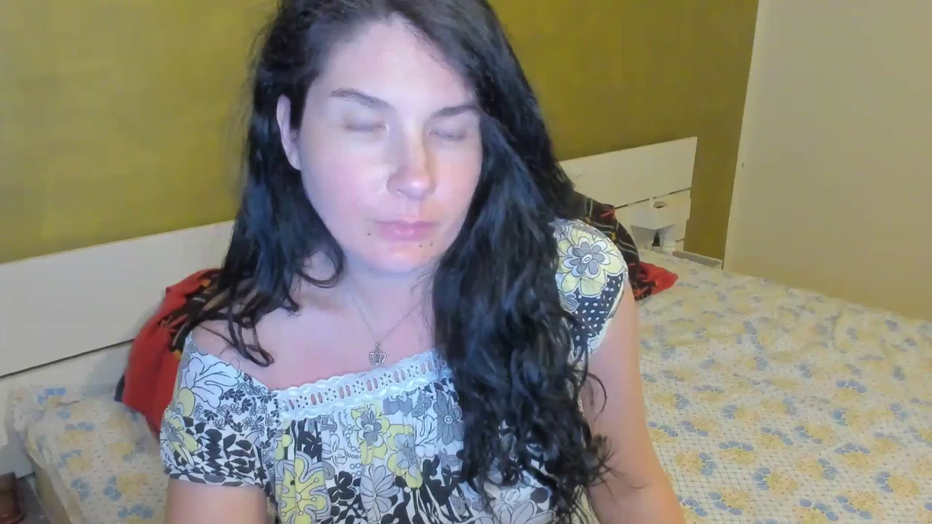 Gallery image thumbnail from SiouxPrincess's myfreecams stream on, 04/18/2025, 23:31 image 12 of 20