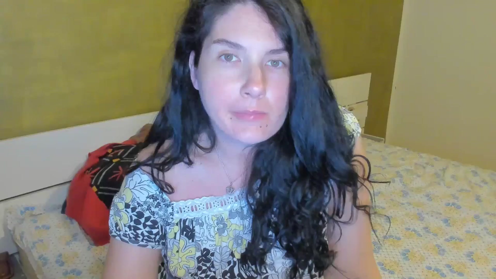 Gallery image thumbnail from SiouxPrincess's myfreecams stream on, 04/18/2025, 23:31 image 14 of 20