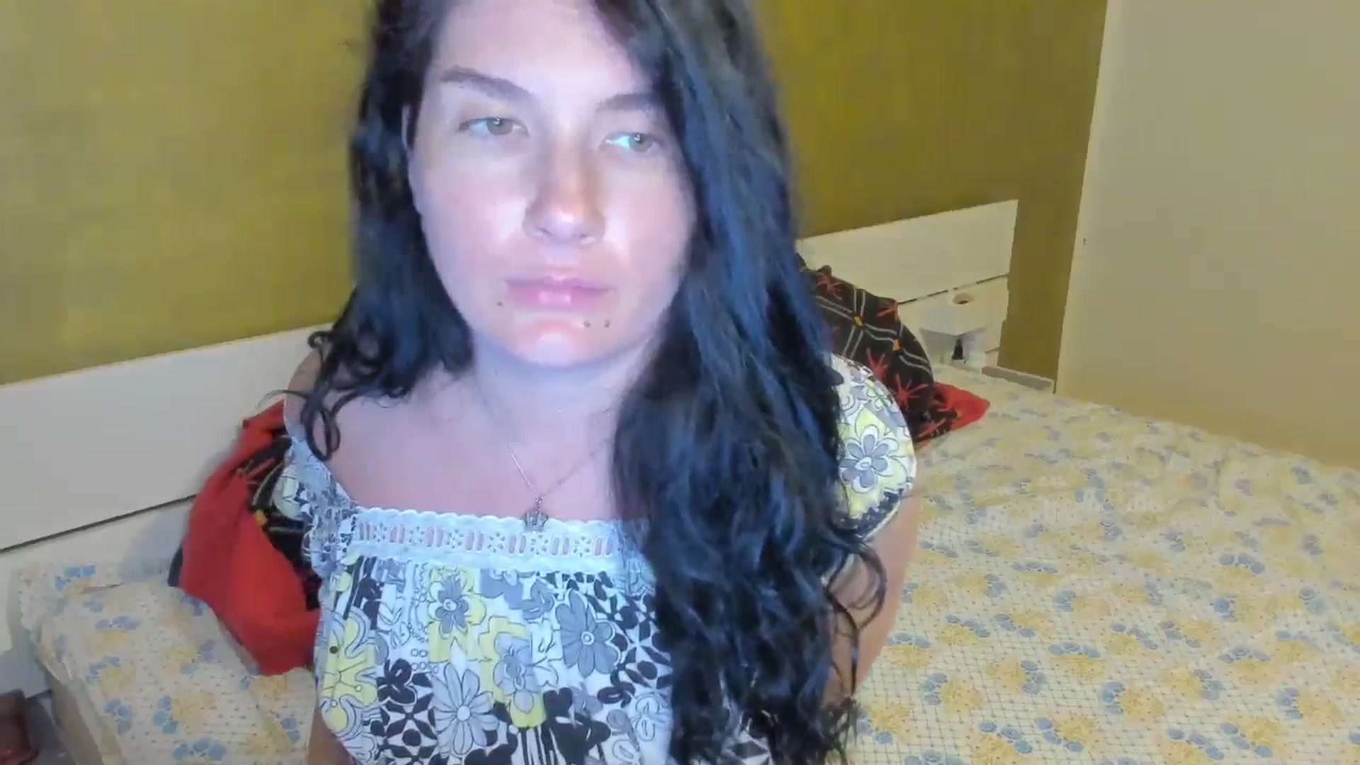 Gallery image thumbnail from SiouxPrincess's myfreecams stream on, 04/18/2025, 23:31 image 6 of 20