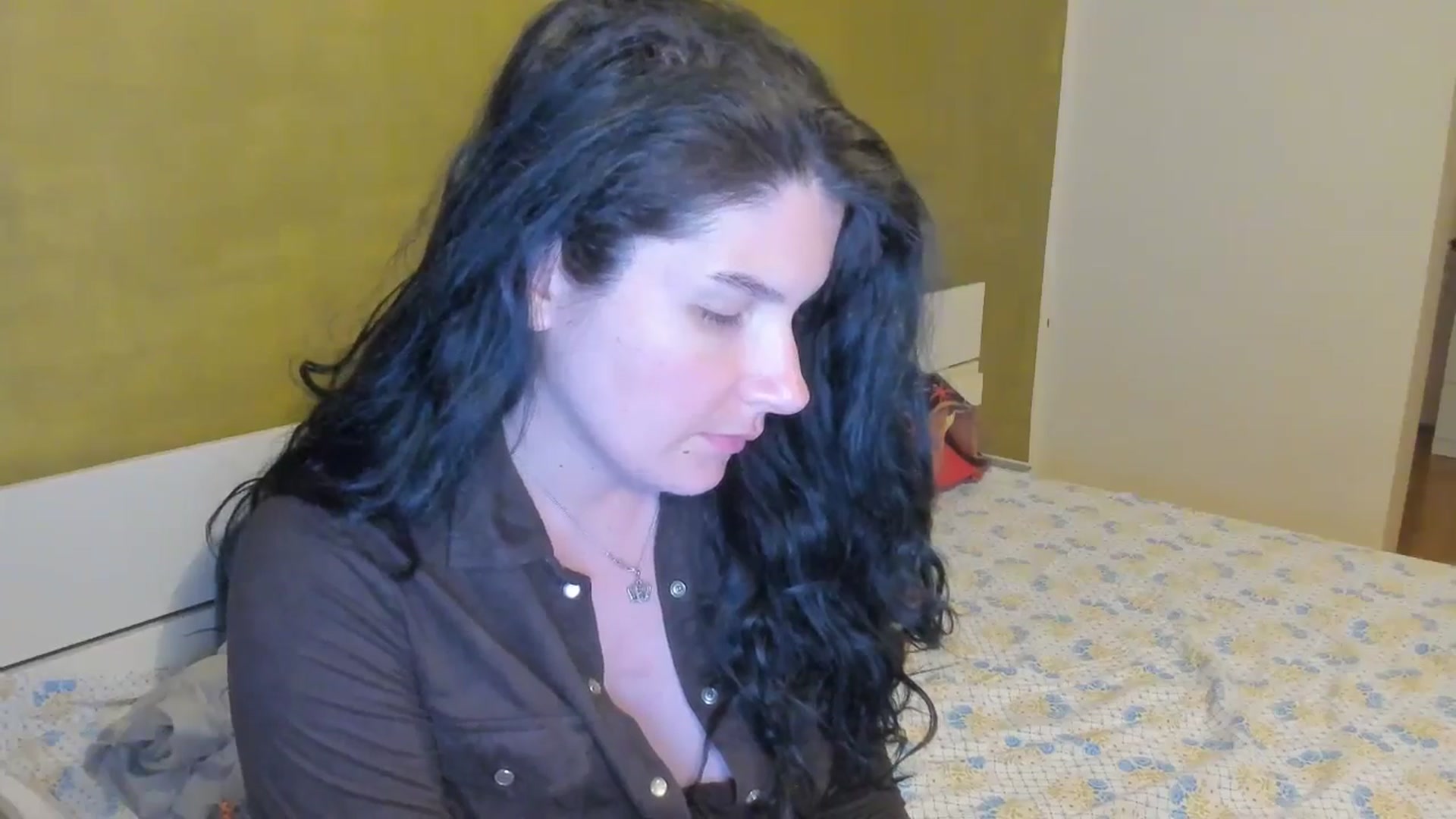 Gallery image thumbnail from SiouxPrincess's myfreecams stream on, 04/20/2025, 23:37 image 9 of 20