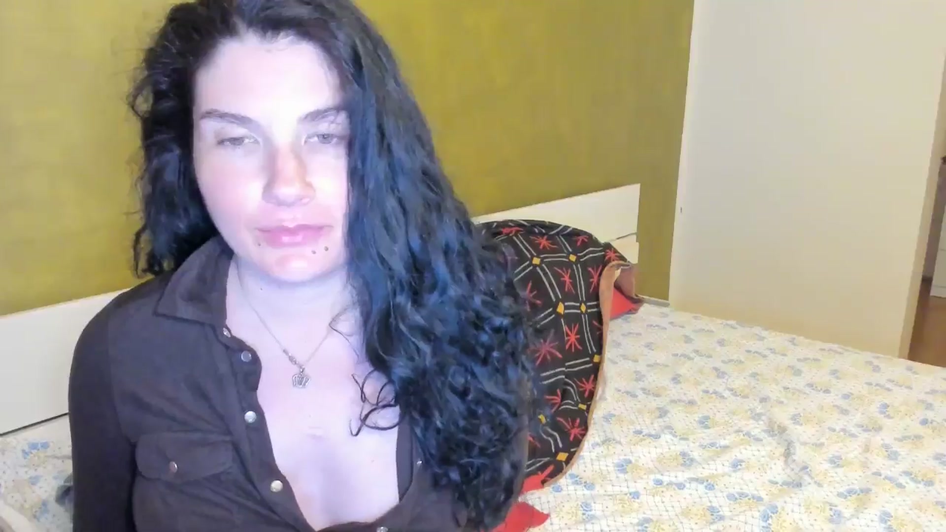 Gallery image thumbnail from SiouxPrincess's myfreecams stream on, 04/20/2025, 23:37 image 19 of 20
