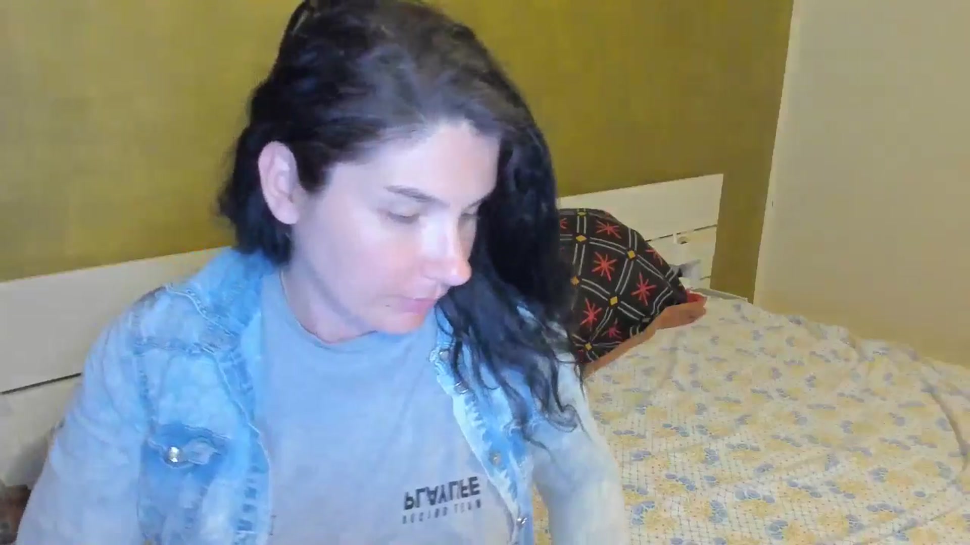 Gallery image thumbnail from SiouxPrincess's myfreecams stream on, 04/21/2025, 22:58 image 17 of 20