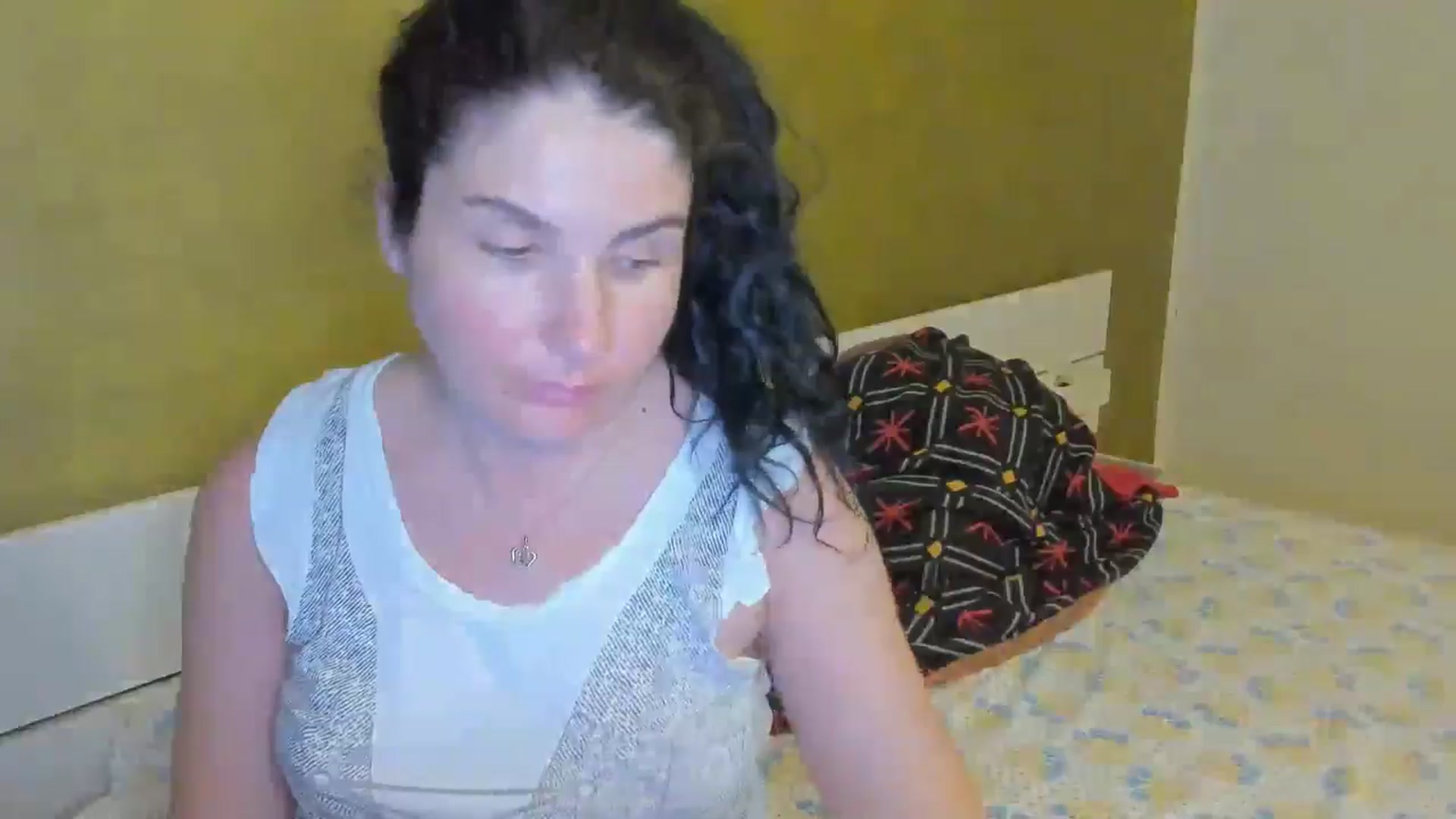 Gallery image thumbnail from SiouxPrincess's myfreecams stream on, 04/22/2025, 23:02 image 18 of 20