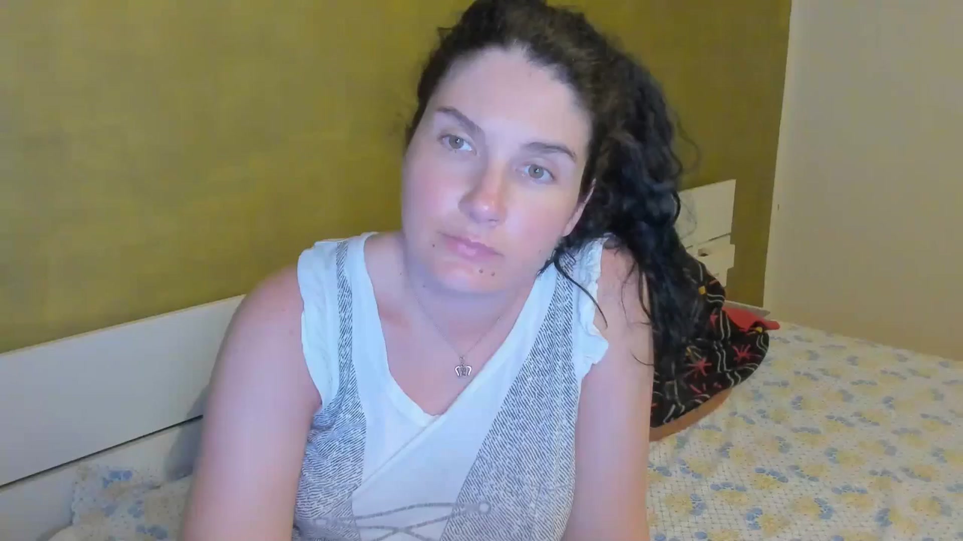 Gallery image thumbnail from SiouxPrincess's myfreecams stream on, 04/22/2025, 23:02 image 17 of 20