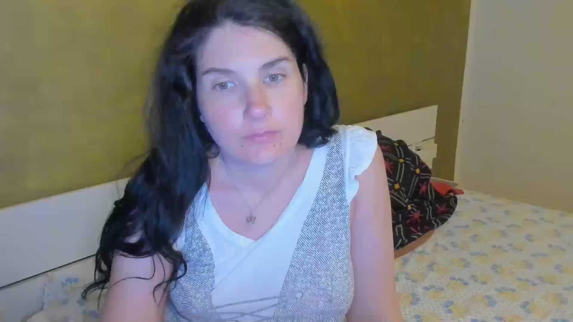 Gallery image thumbnail from SiouxPrincess's myfreecams stream on, 04/22/2025, 23:02 image 6 of 20
