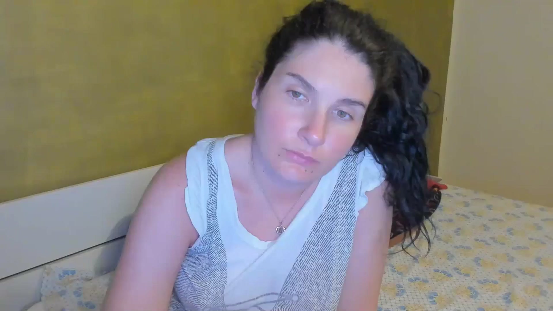 Gallery image thumbnail from SiouxPrincess's myfreecams stream on, 04/22/2025, 23:02 image 15 of 20