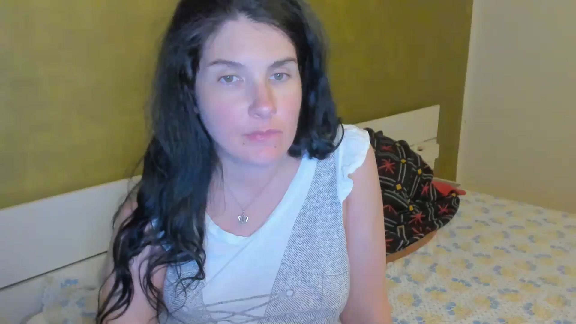 Gallery image thumbnail from SiouxPrincess's myfreecams stream on, 04/22/2025, 23:02 image 8 of 20