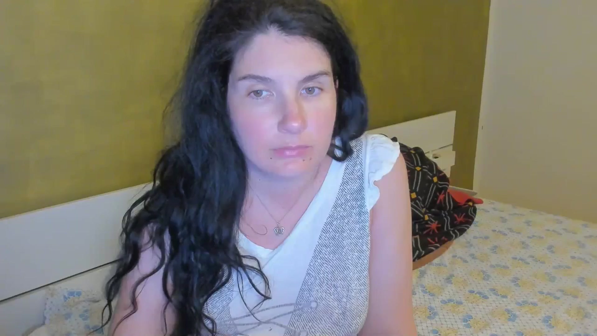 Gallery image thumbnail from SiouxPrincess's myfreecams stream on, 04/22/2025, 23:02 image 11 of 20