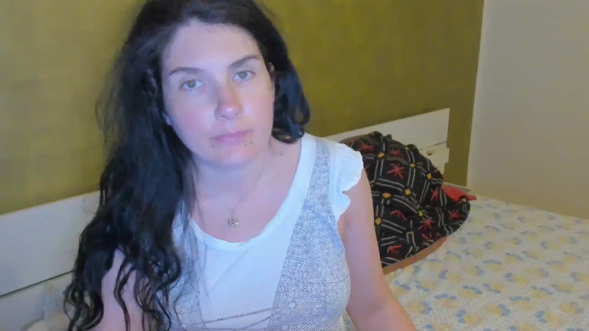 Gallery image thumbnail from SiouxPrincess's myfreecams stream on, 04/22/2025, 23:02 image 10 of 20