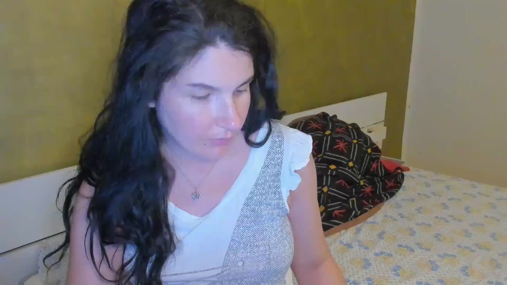 Gallery image thumbnail from SiouxPrincess's myfreecams stream on, 04/22/2025, 23:02 image 1 of 20