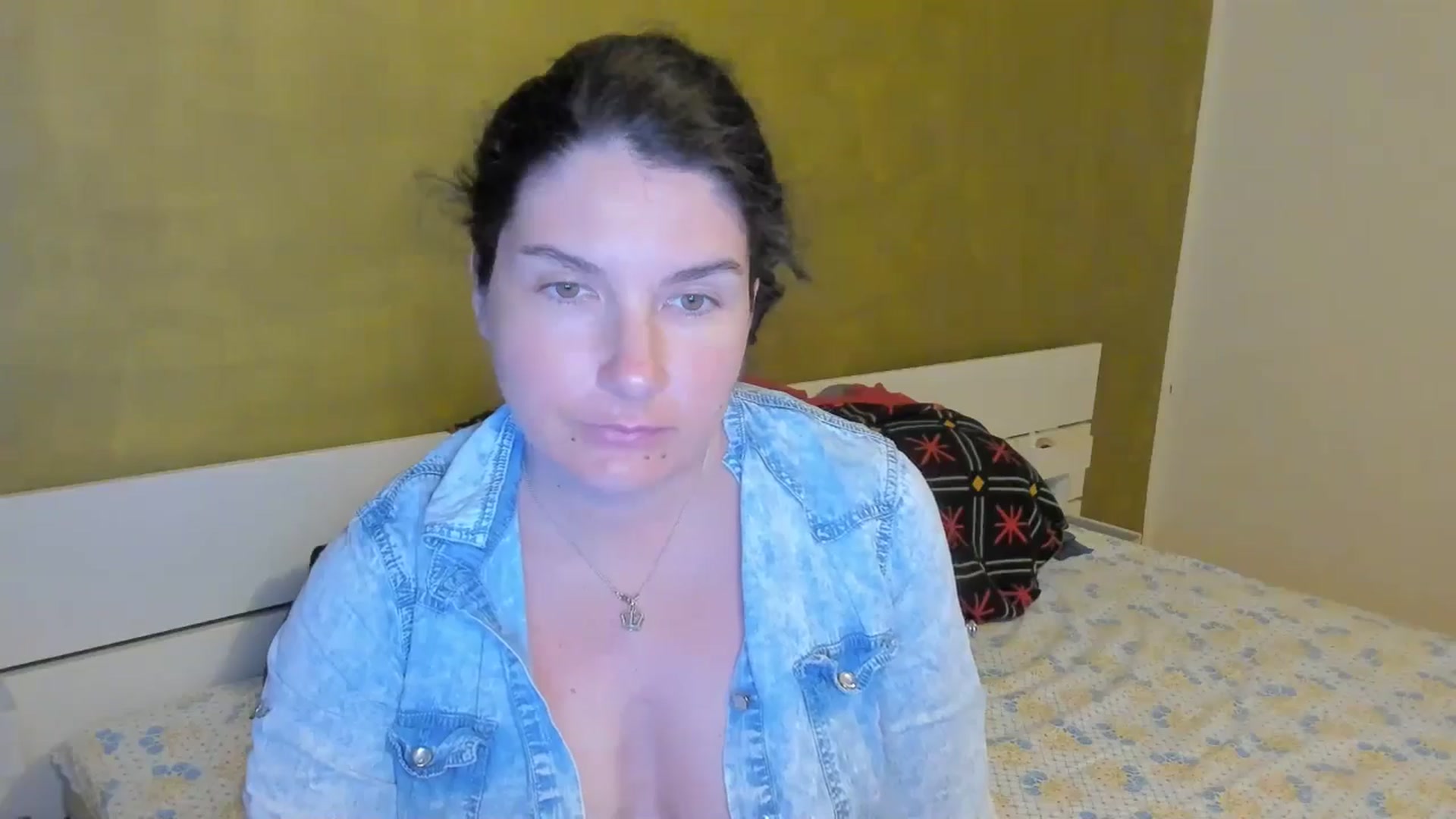 Gallery image thumbnail from SiouxPrincess's myfreecams stream on, 04/24/2025, 23:19 image 18 of 20