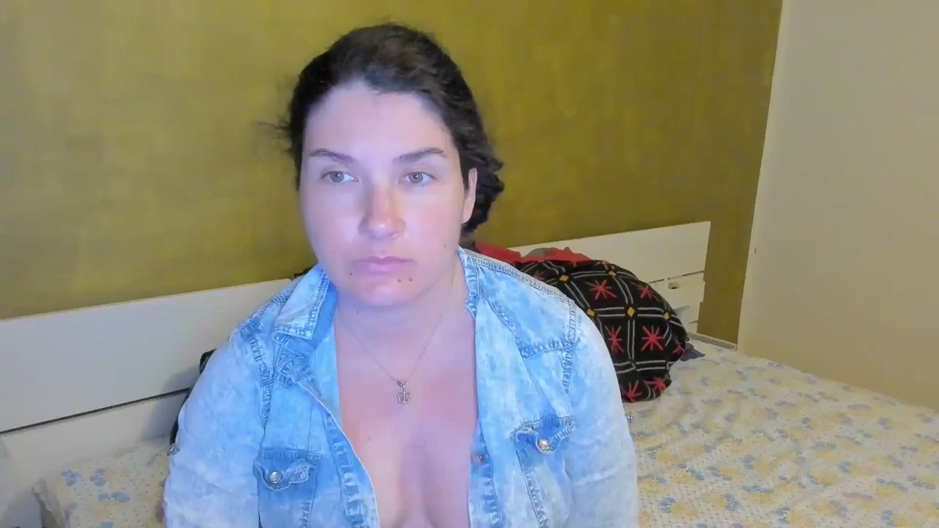 Gallery image thumbnail from SiouxPrincess's myfreecams stream on, 04/24/2025, 23:19 image 7 of 20