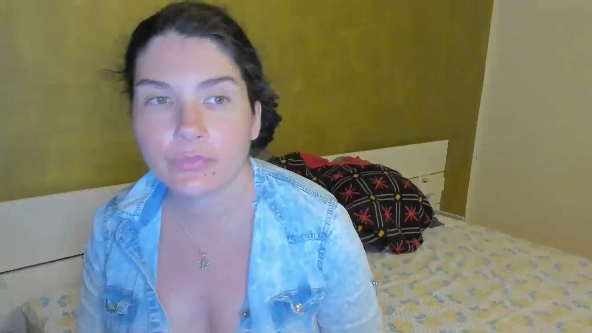 Gallery image thumbnail from SiouxPrincess's myfreecams stream on, 04/24/2025, 23:19 image 19 of 20