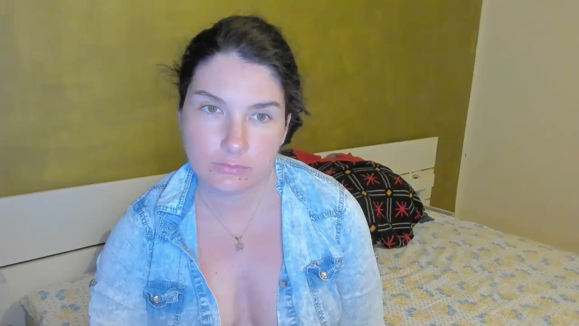Gallery image thumbnail from SiouxPrincess's myfreecams stream on, 04/24/2025, 23:19 image 14 of 20