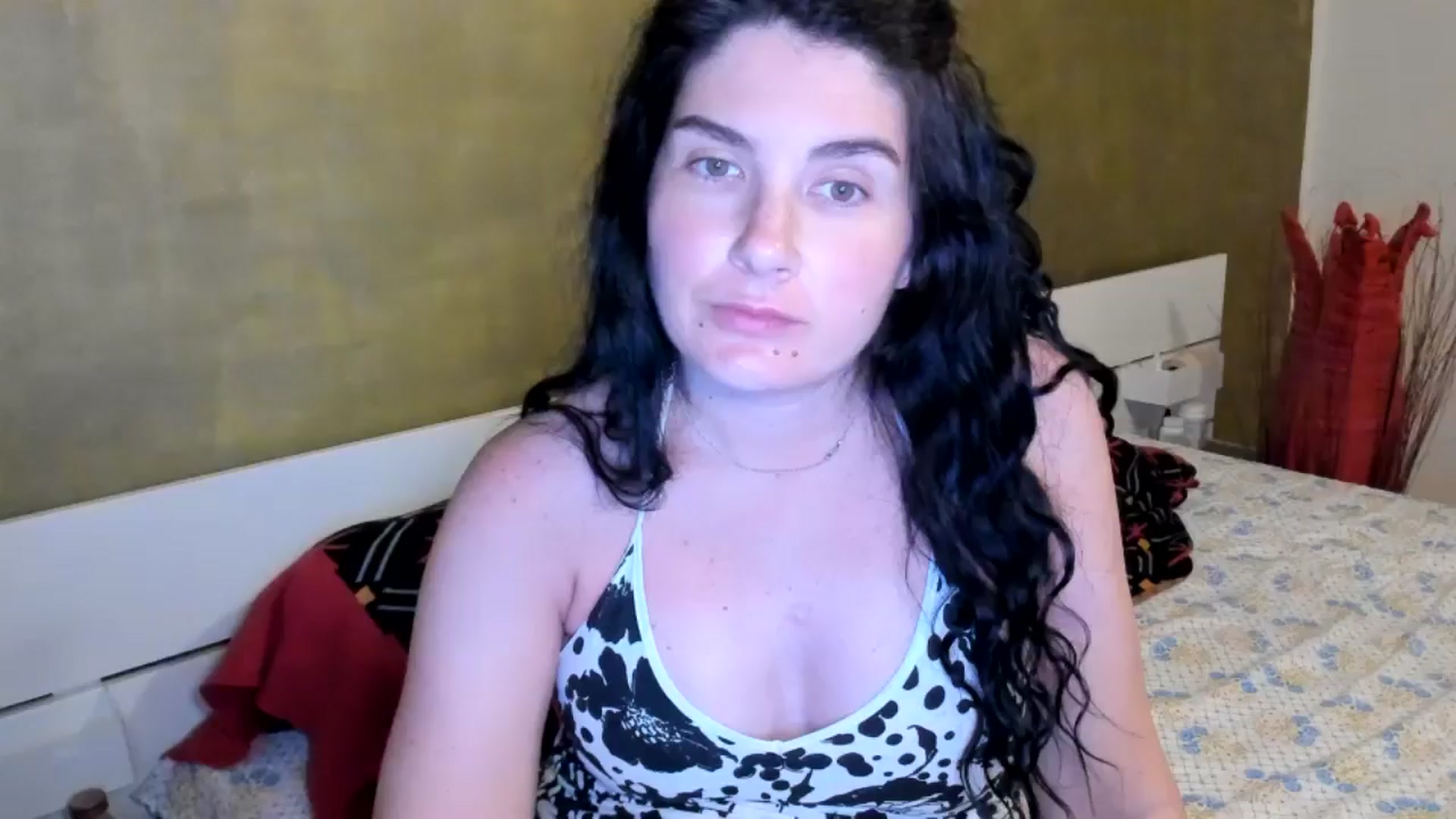 Gallery image thumbnail from SiouxPrincess's myfreecams stream on, 04/30/2025, 22:04 image 1 of 20