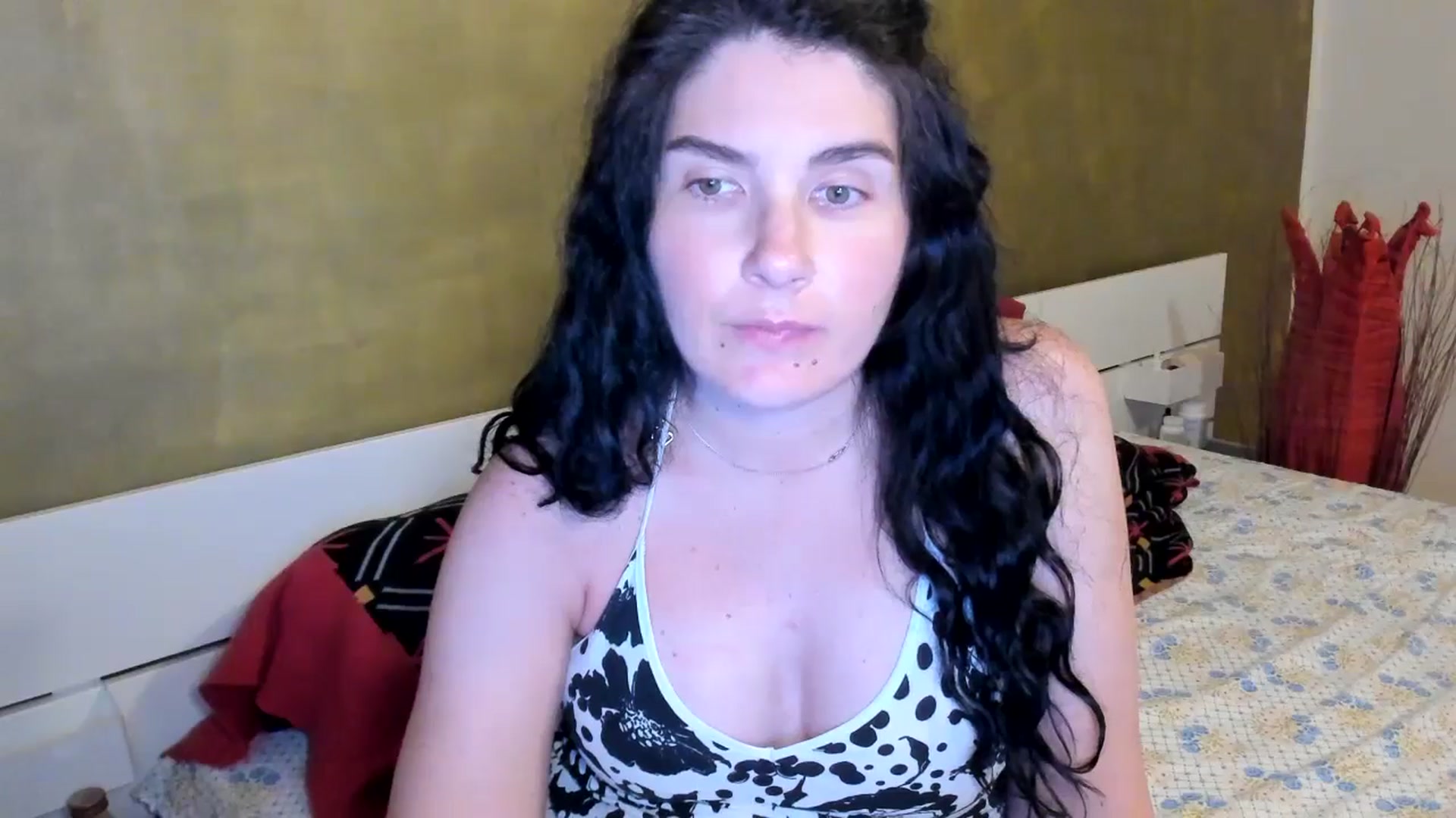 Gallery image thumbnail from SiouxPrincess's myfreecams stream on, 04/30/2025, 22:04 image 8 of 20