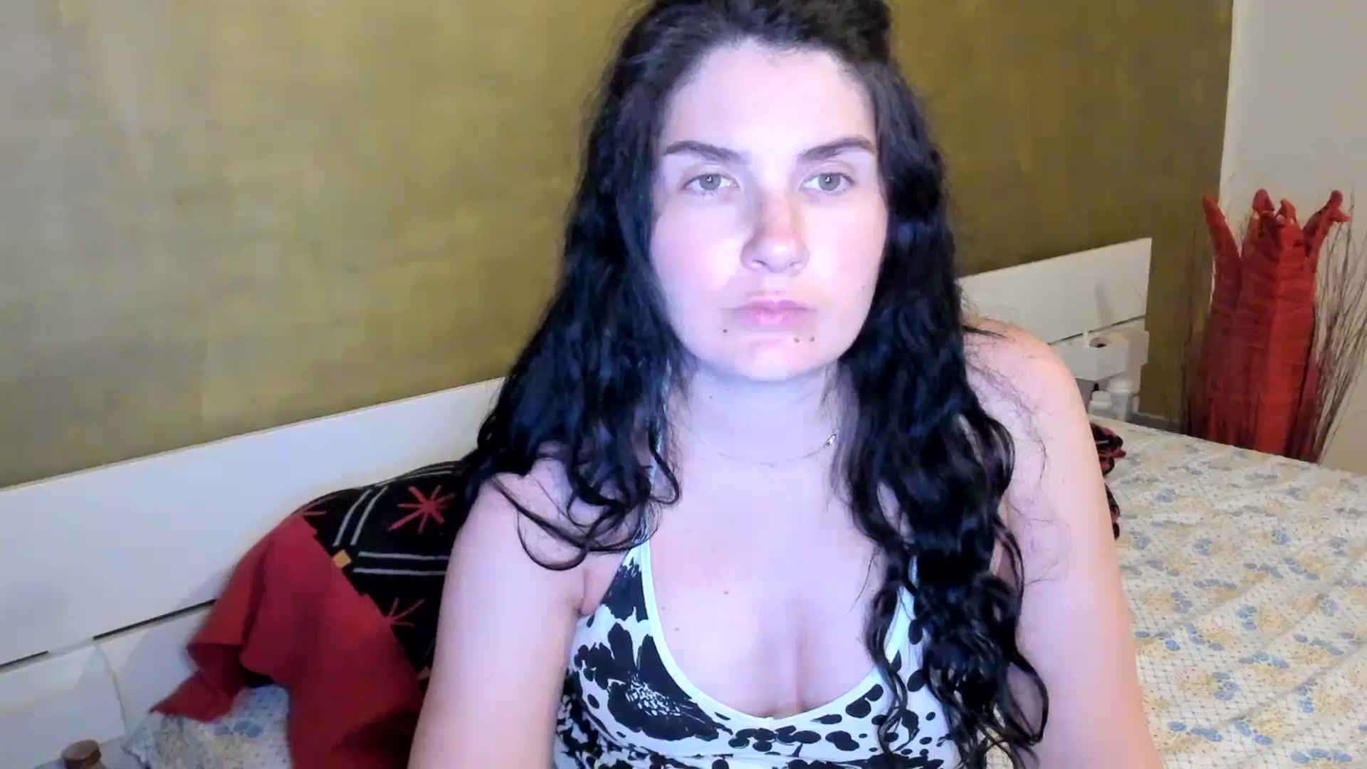 Gallery image thumbnail from SiouxPrincess's myfreecams stream on, 04/30/2025, 22:04 image 18 of 20