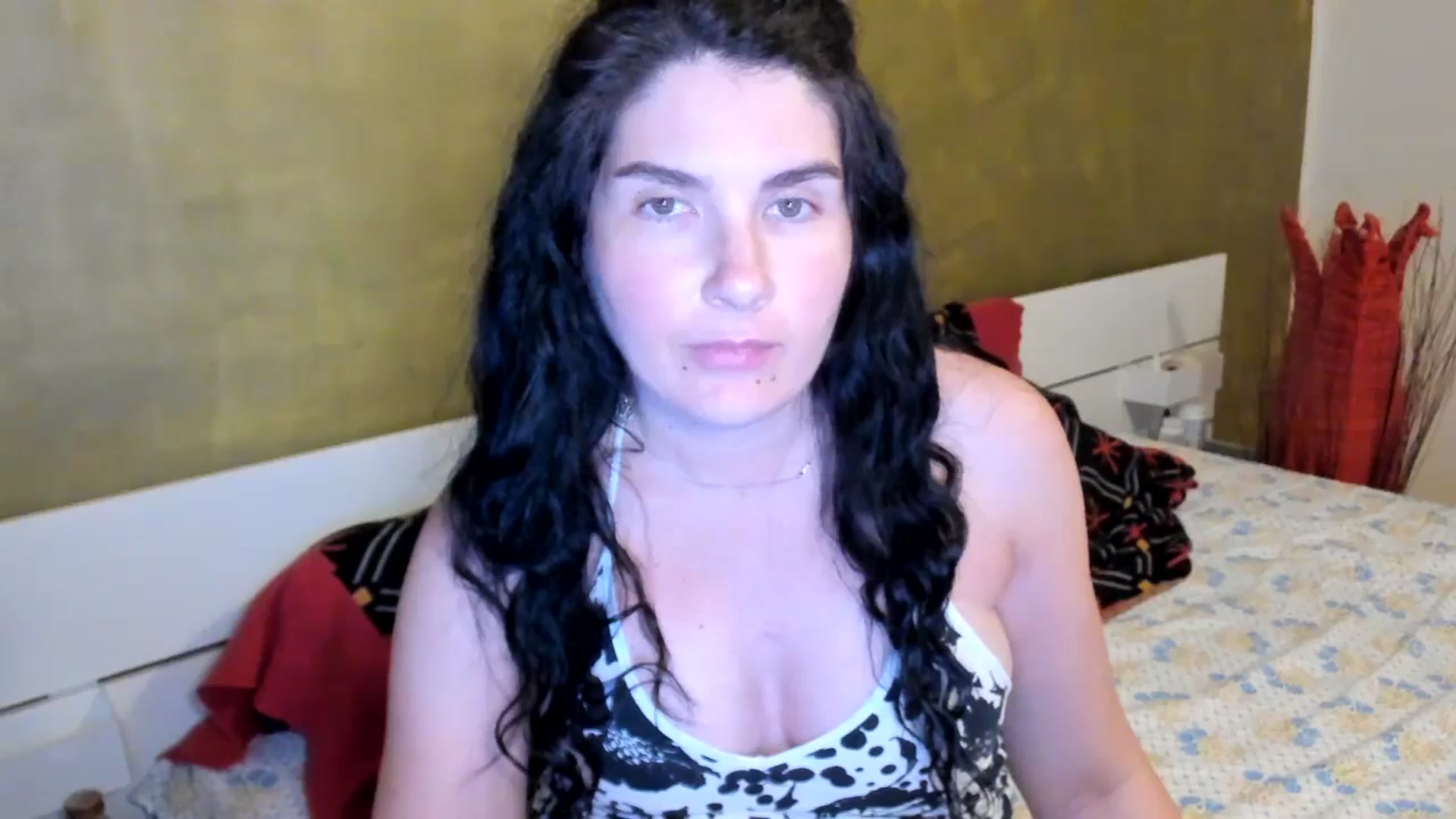 Gallery image thumbnail from SiouxPrincess's myfreecams stream on, 04/30/2025, 22:04 image 5 of 20