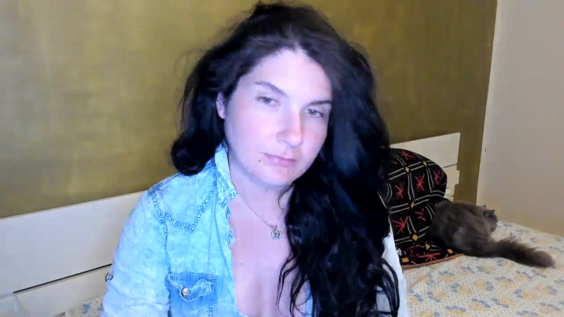 Gallery image thumbnail from SiouxPrincess's myfreecams stream on, 05/04/2025, 21:40 image 4 of 20