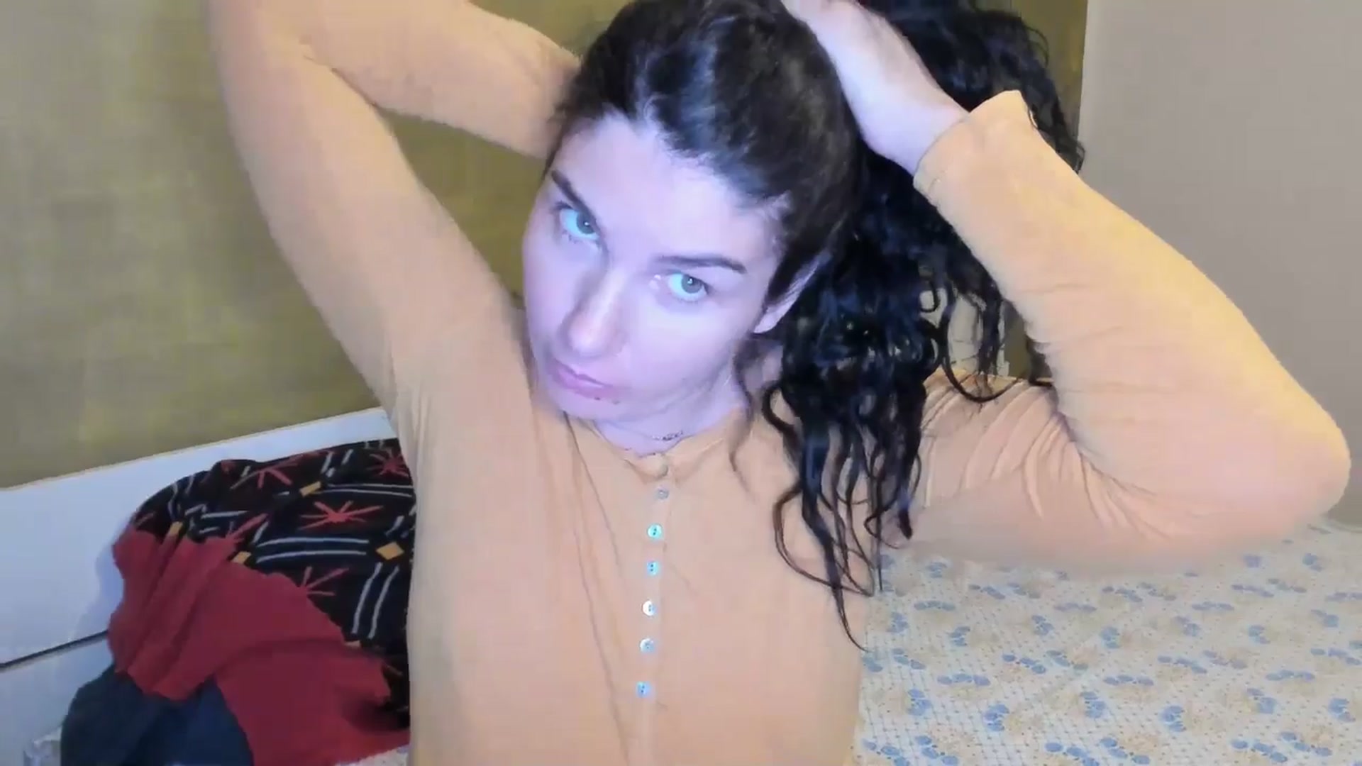 Gallery image thumbnail from SiouxPrincess's myfreecams stream on, 05/06/2025, 21:57 image 16 of 20