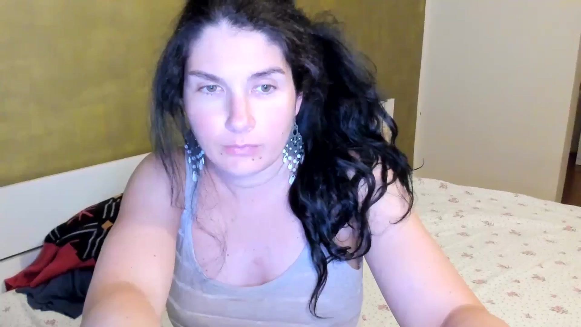Gallery image thumbnail from SiouxPrincess's myfreecams stream on, 05/25/2025, 23:50 image 16 of 20