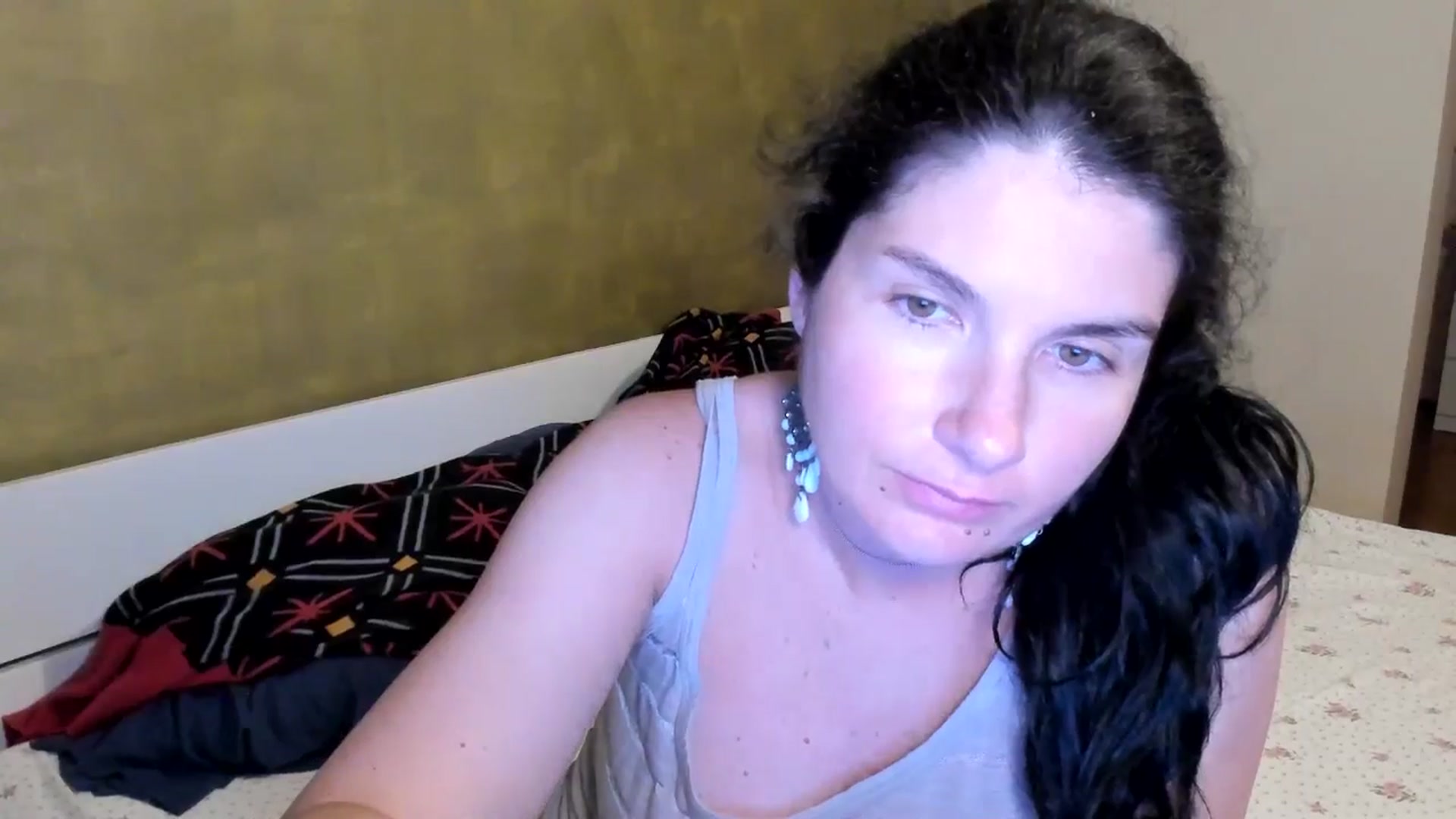 Gallery image thumbnail from SiouxPrincess's myfreecams stream on, 05/25/2025, 23:50 image 6 of 20