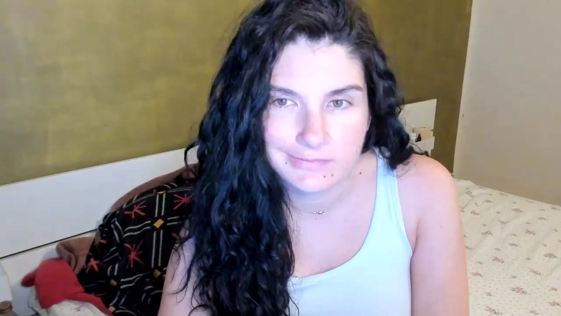 Gallery image thumbnail from SiouxPrincess's myfreecams stream on, 05/26/2025, 22:17 image 16 of 20