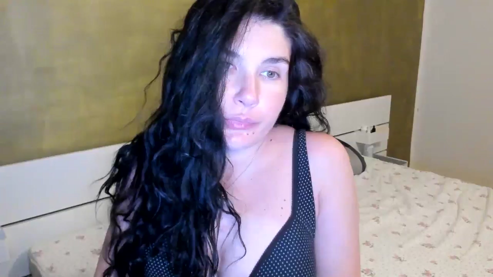 Gallery image thumbnail from SiouxPrincess's myfreecams stream on, 06/17/2025, 23:02 image 3 of 20