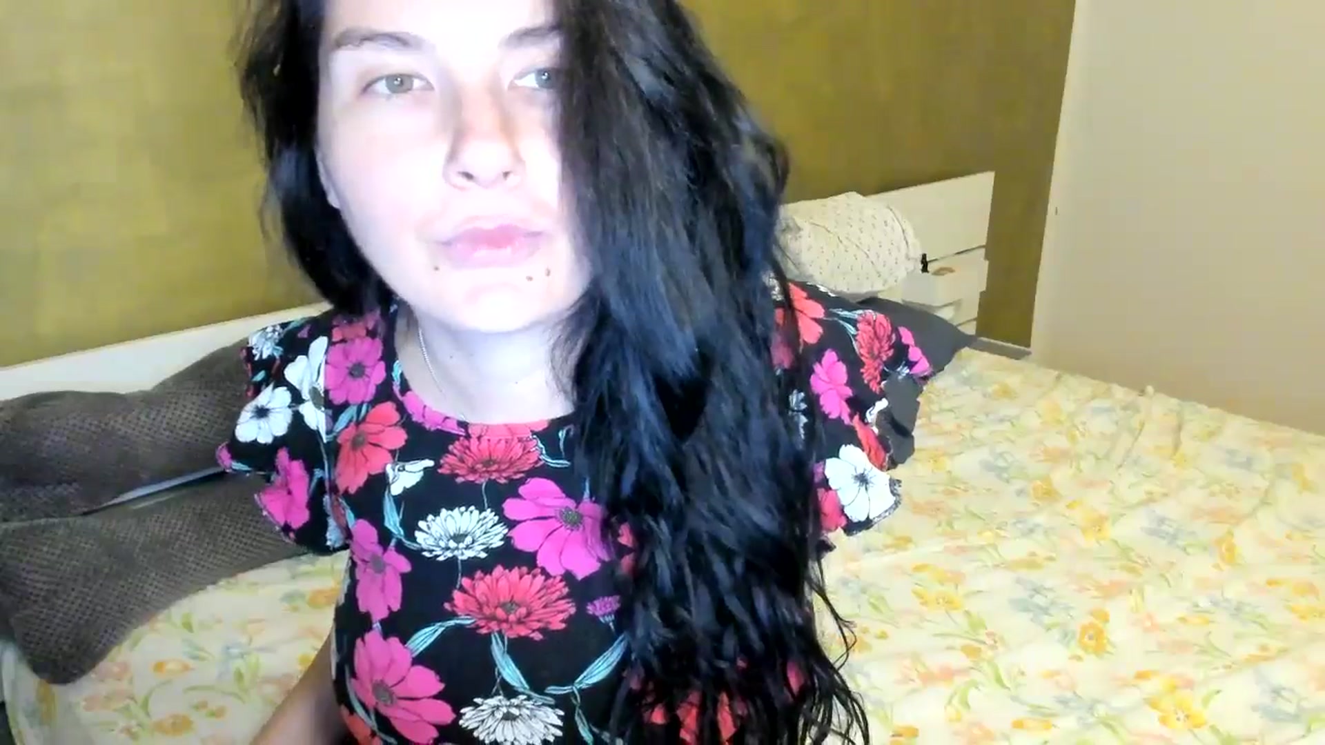 Gallery image thumbnail from SiouxPrincess's myfreecams stream on, 07/19/2025, 22:29 image 8 of 20