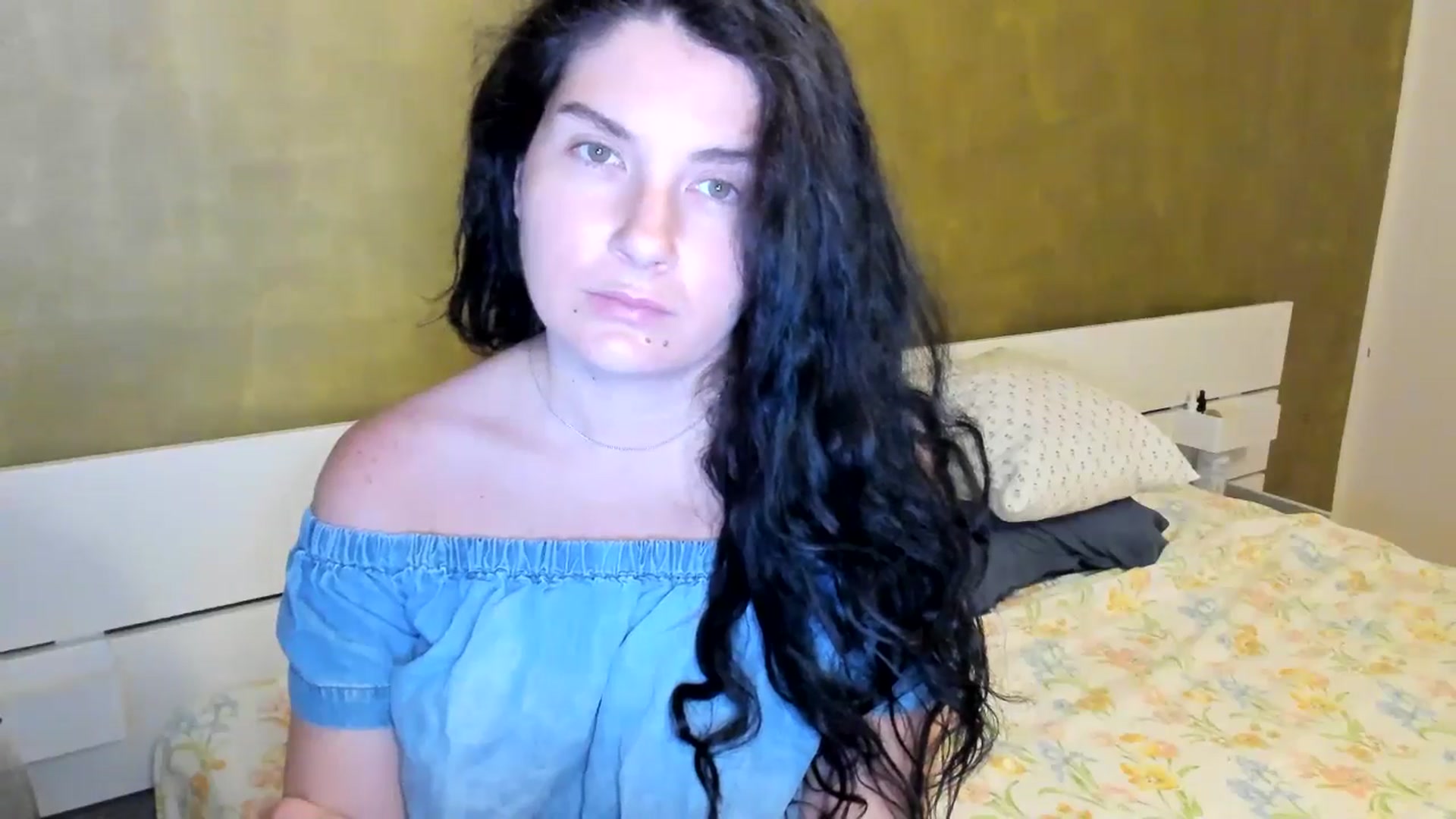 Gallery image thumbnail from SiouxPrincess's myfreecams stream on, 07/22/2025, 22:27 image 18 of 20