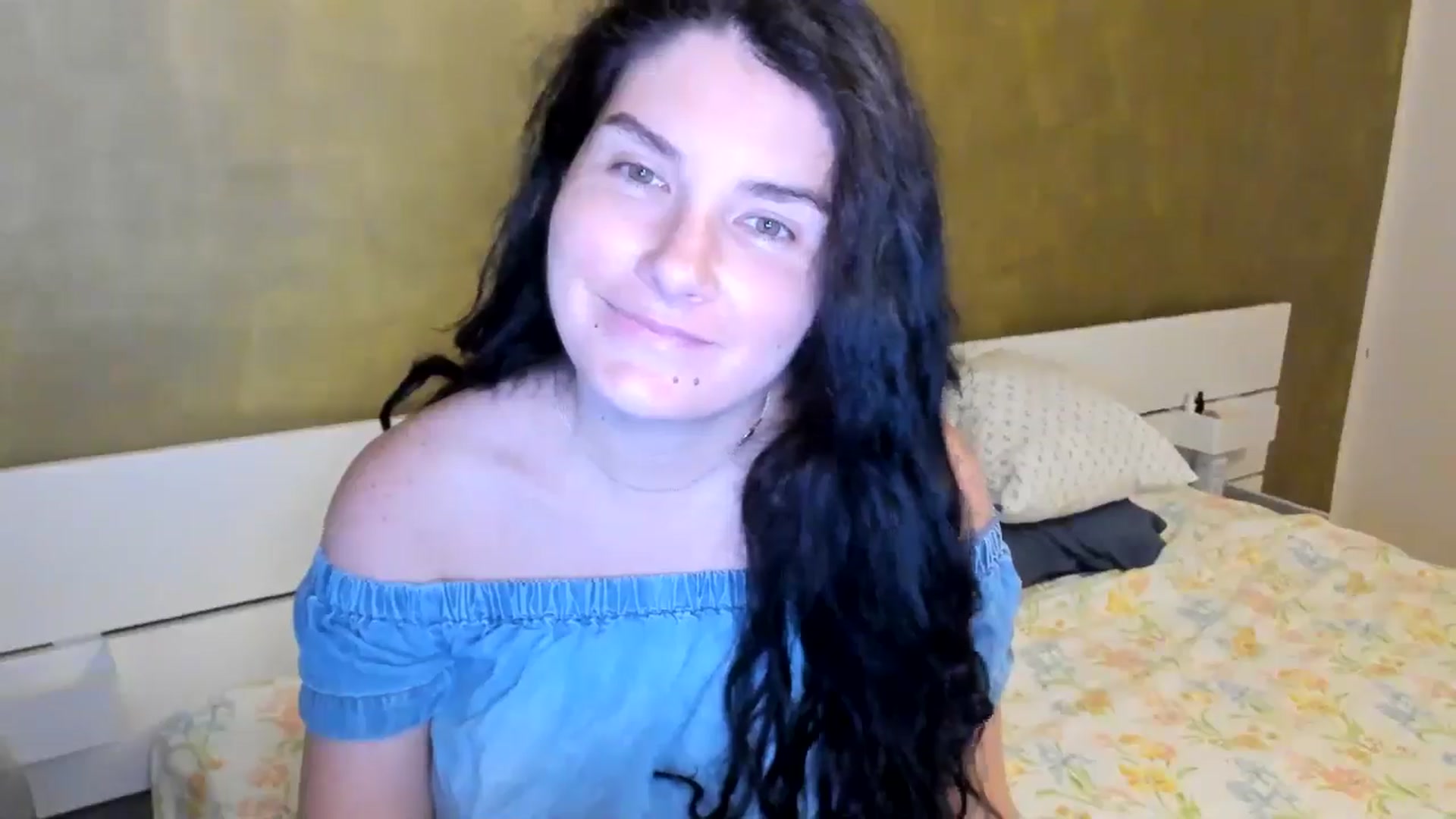 Gallery image thumbnail from SiouxPrincess's myfreecams stream on, 07/22/2025, 22:27 image 8 of 20