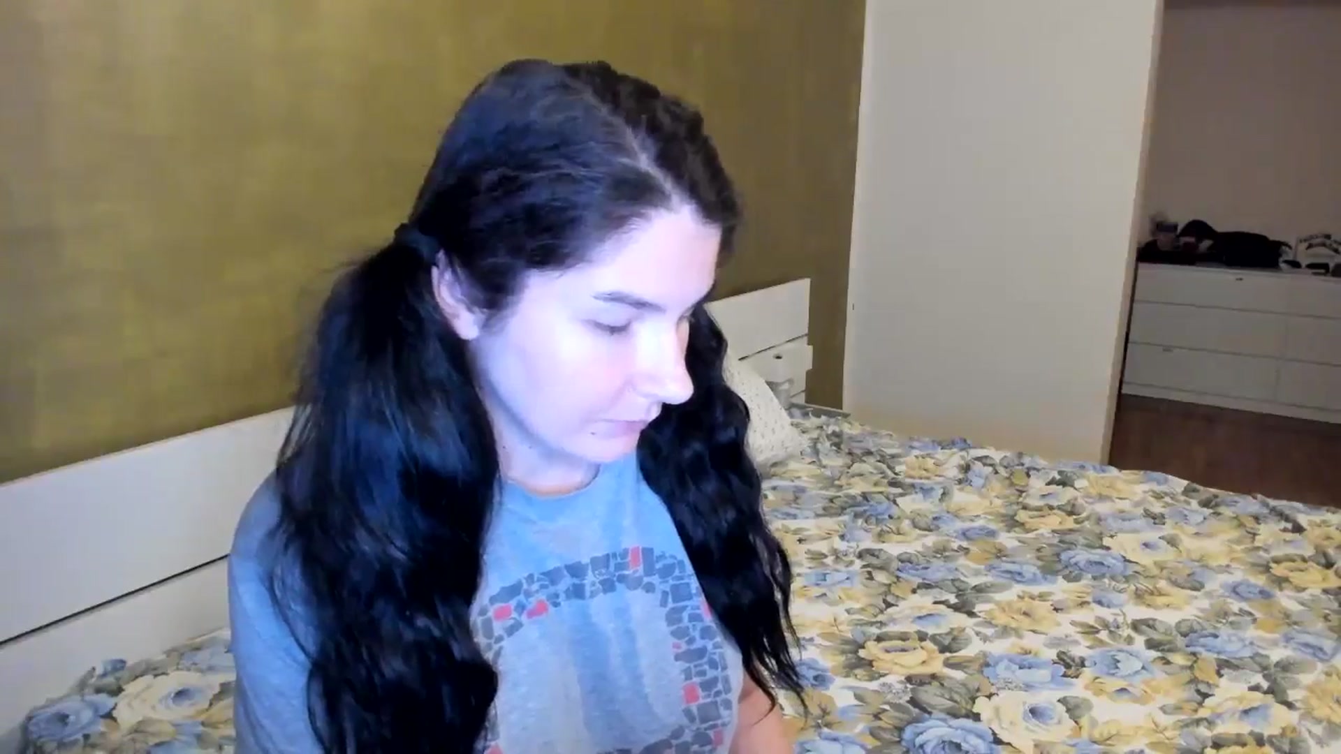 Gallery image thumbnail from SiouxPrincess's myfreecams stream on, 09/04/2025, 21:52 image 16 of 20
