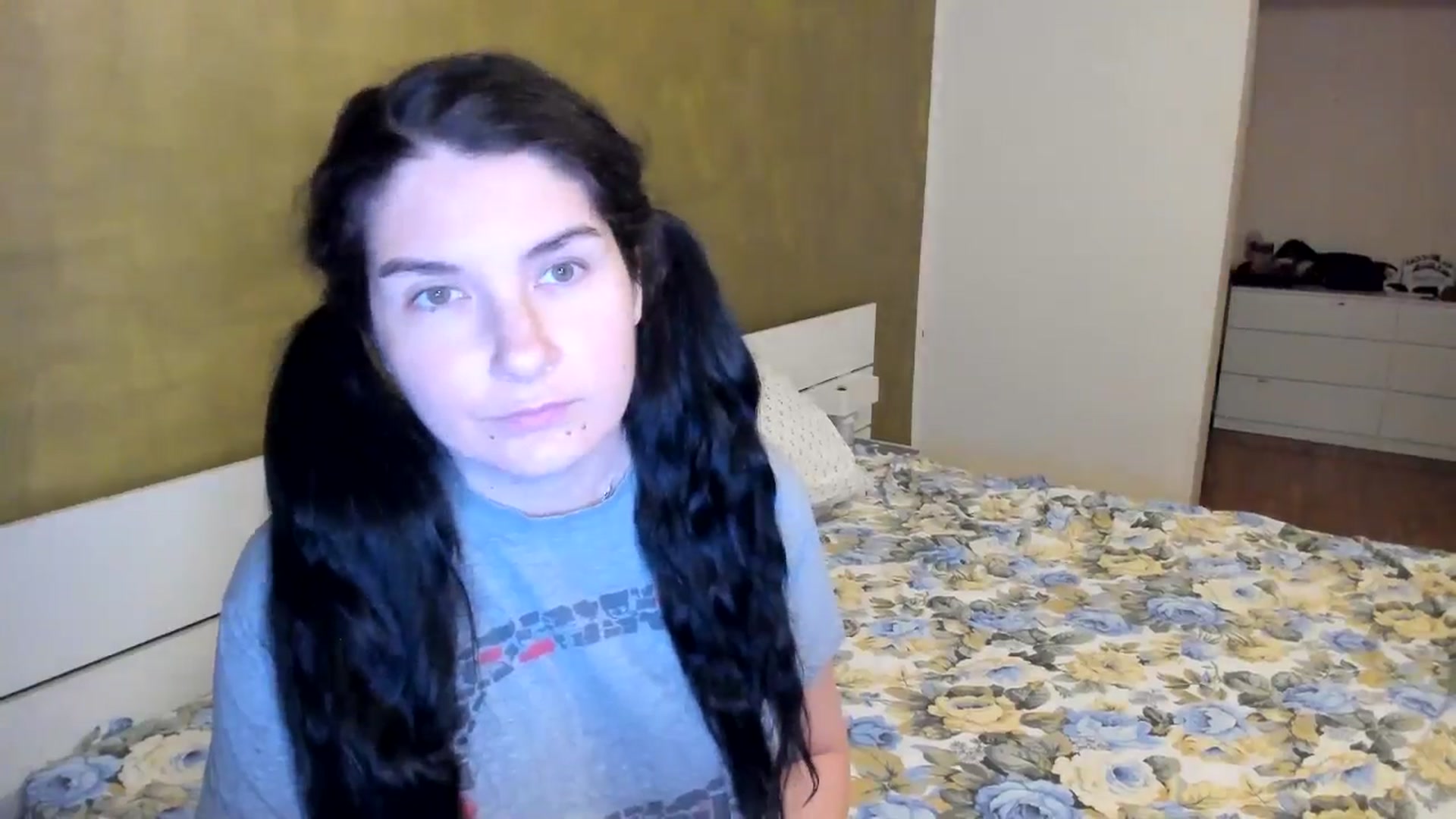 Gallery image thumbnail from SiouxPrincess's myfreecams stream on, 09/04/2025, 21:52 image 18 of 20