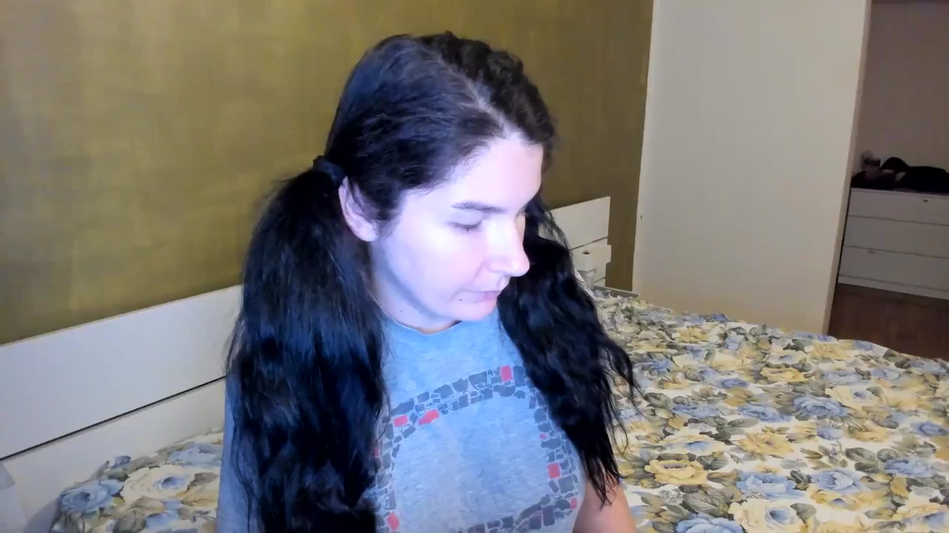 Gallery image thumbnail from SiouxPrincess's myfreecams stream on, 09/04/2025, 21:52 image 9 of 20