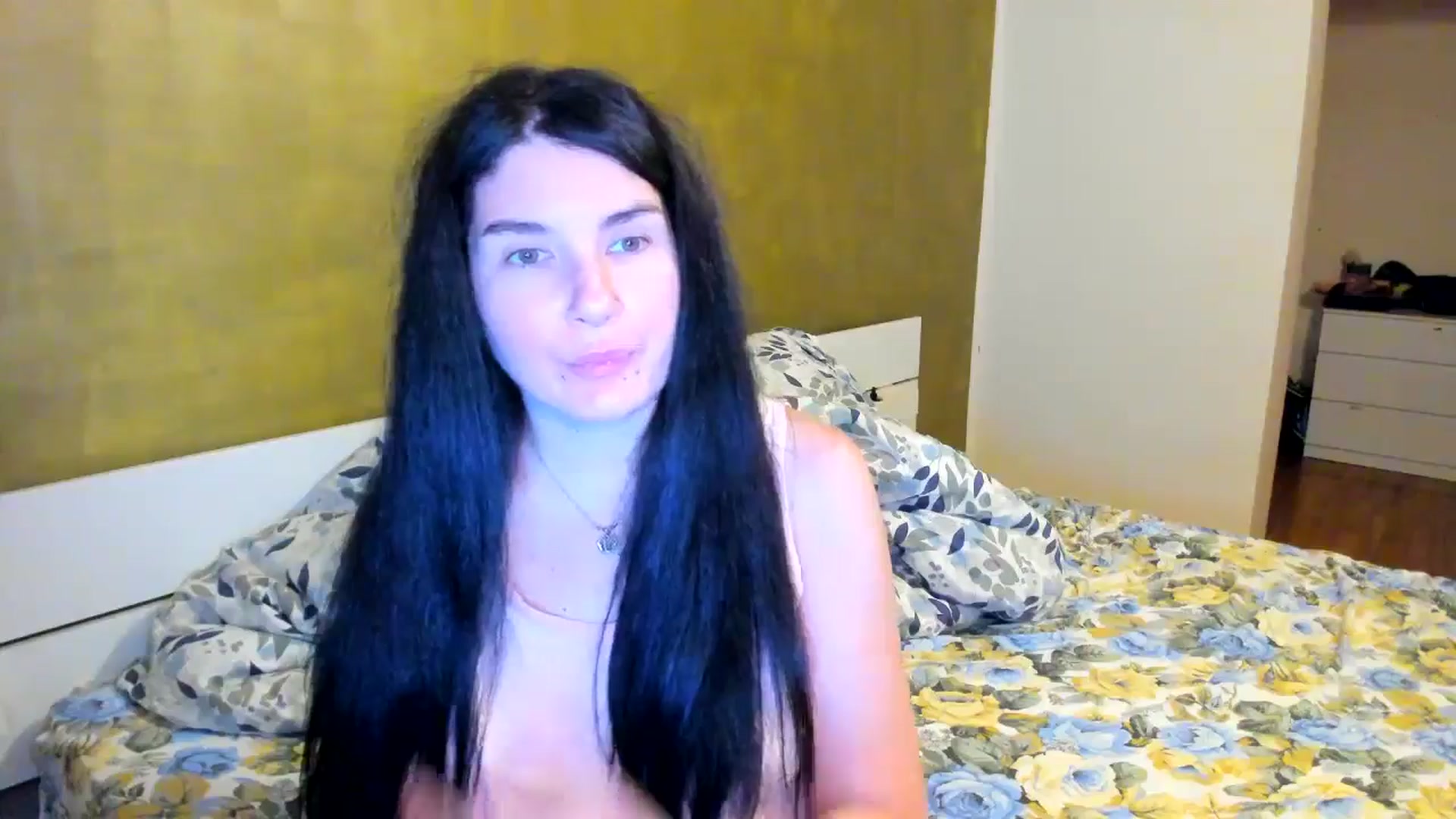 Gallery image thumbnail from SiouxPrincess's myfreecams stream on, 09/15/2025, 21:41 image 16 of 20