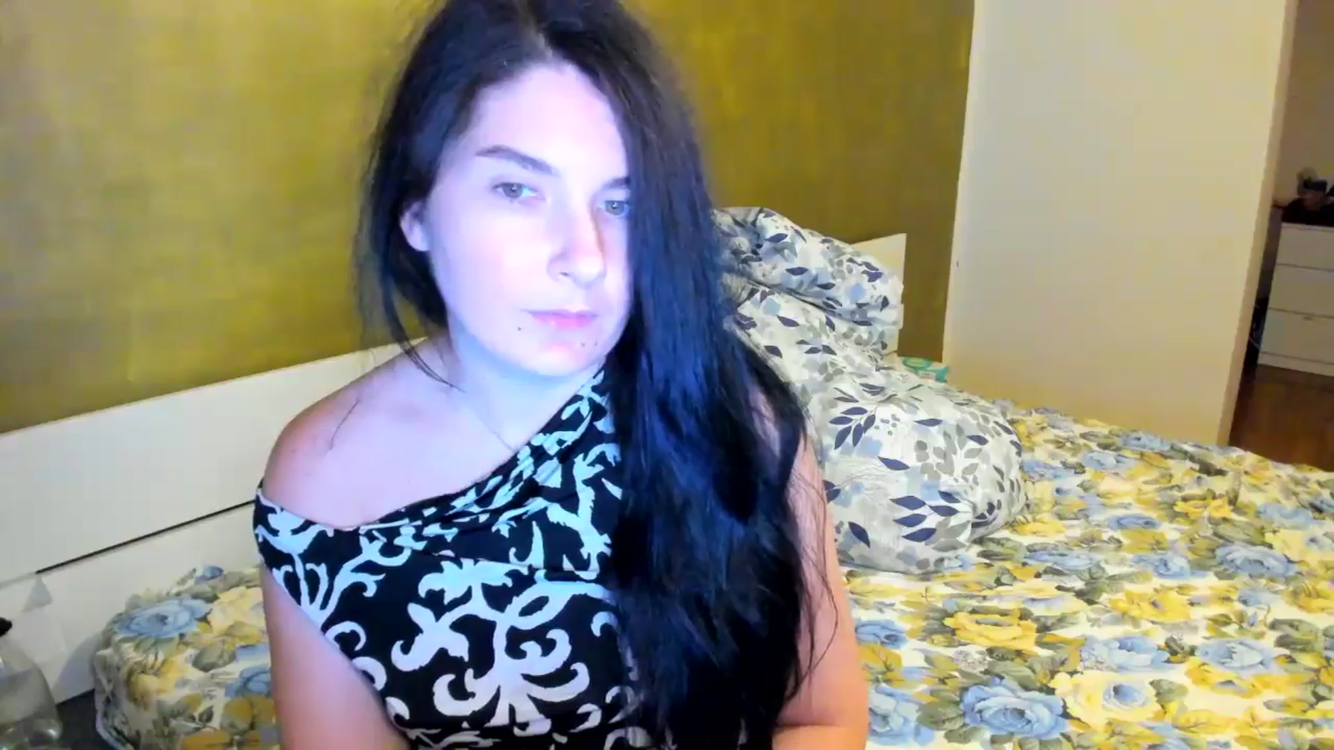 Gallery image thumbnail from SiouxPrincess's myfreecams stream on, 09/17/2025, 21:49 image 4 of 20