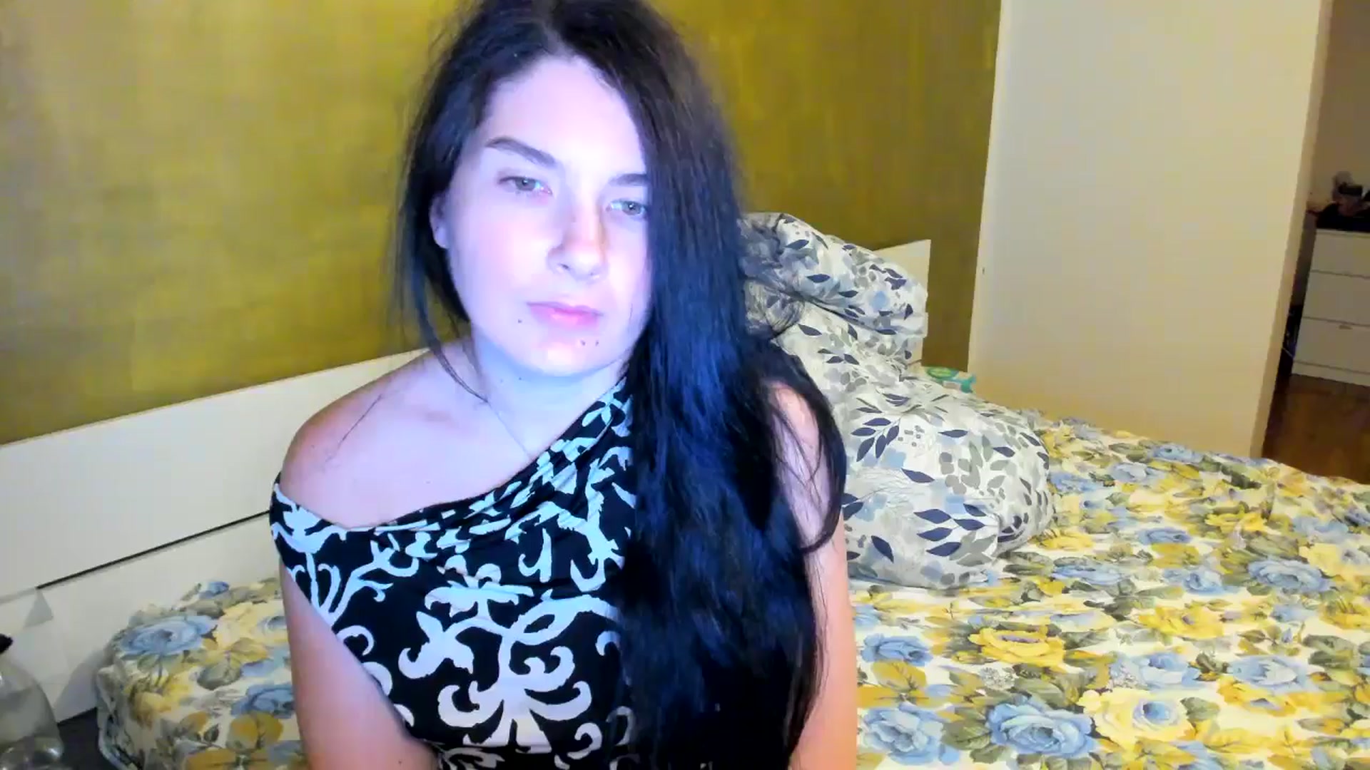 Gallery image thumbnail from SiouxPrincess's myfreecams stream on, 09/17/2025, 21:49 image 5 of 20