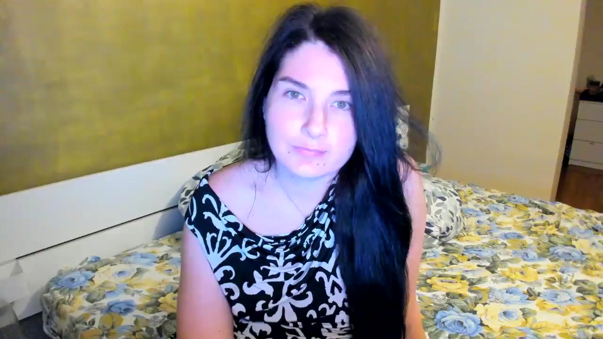 Gallery image thumbnail from SiouxPrincess's myfreecams stream on, 09/17/2025, 21:49 image 20 of 20