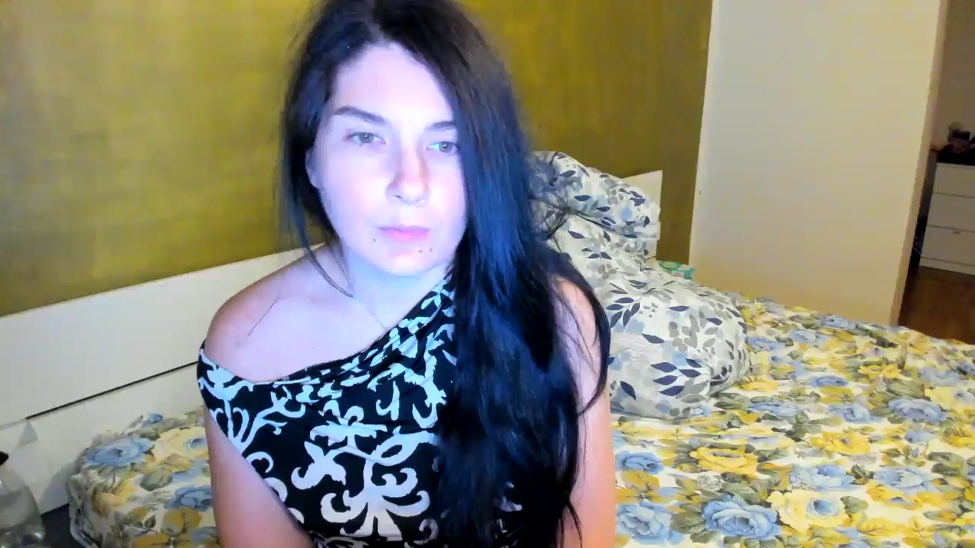 Gallery image thumbnail from SiouxPrincess's myfreecams stream on, 09/17/2025, 21:49 image 6 of 20