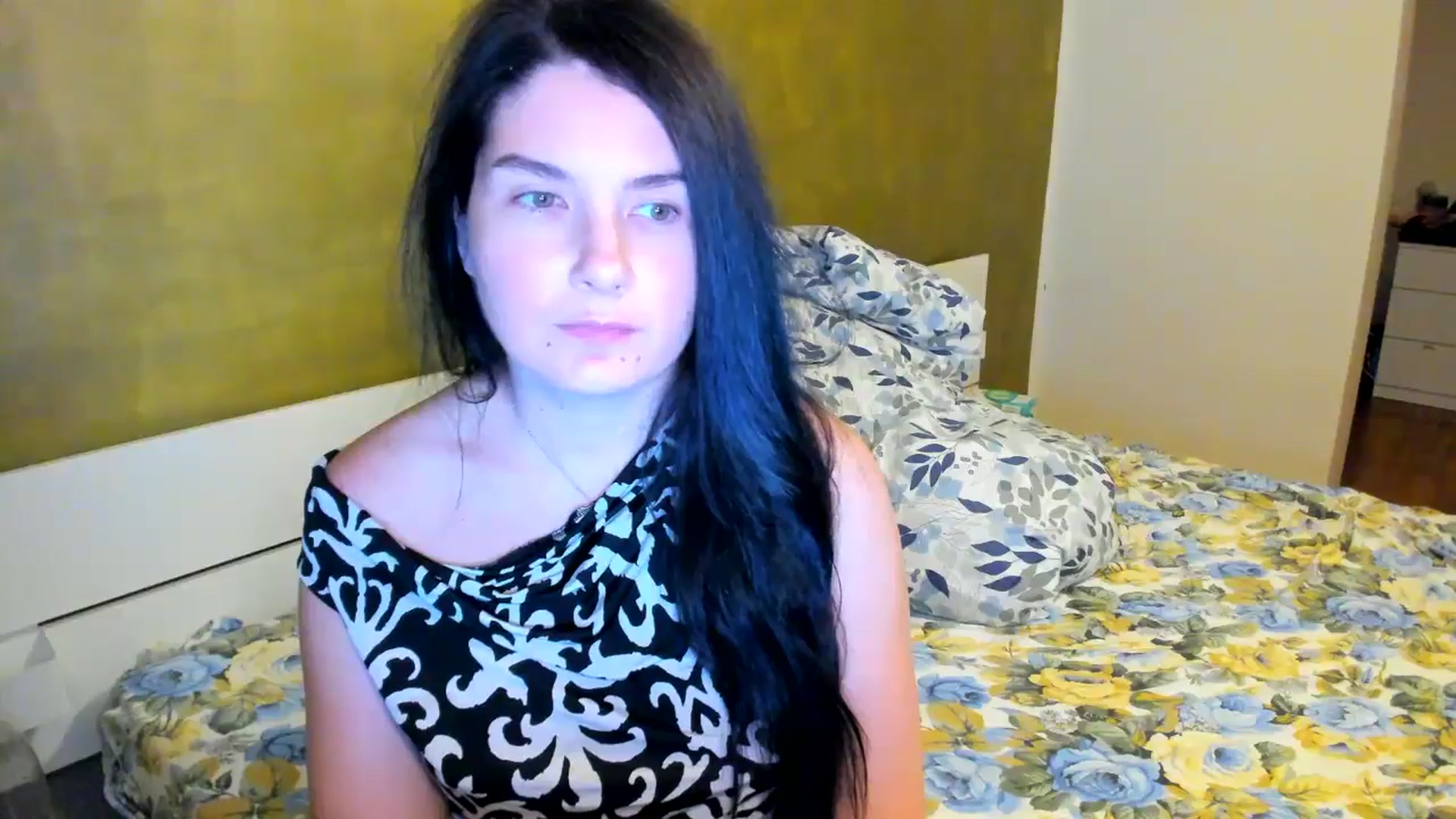 Gallery image thumbnail from SiouxPrincess's myfreecams stream on, 09/17/2025, 21:49 image 16 of 20