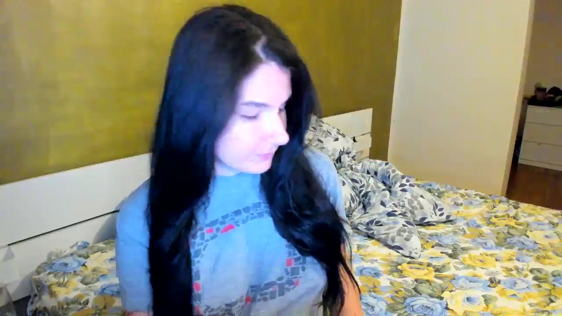Gallery image thumbnail from SiouxPrincess's myfreecams stream on, 09/22/2025, 21:52 image 7 of 20