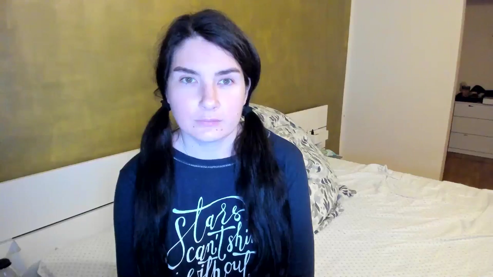 Gallery image thumbnail from SiouxPrincess's myfreecams stream on, 10/13/2025, 21:06 image 14 of 20