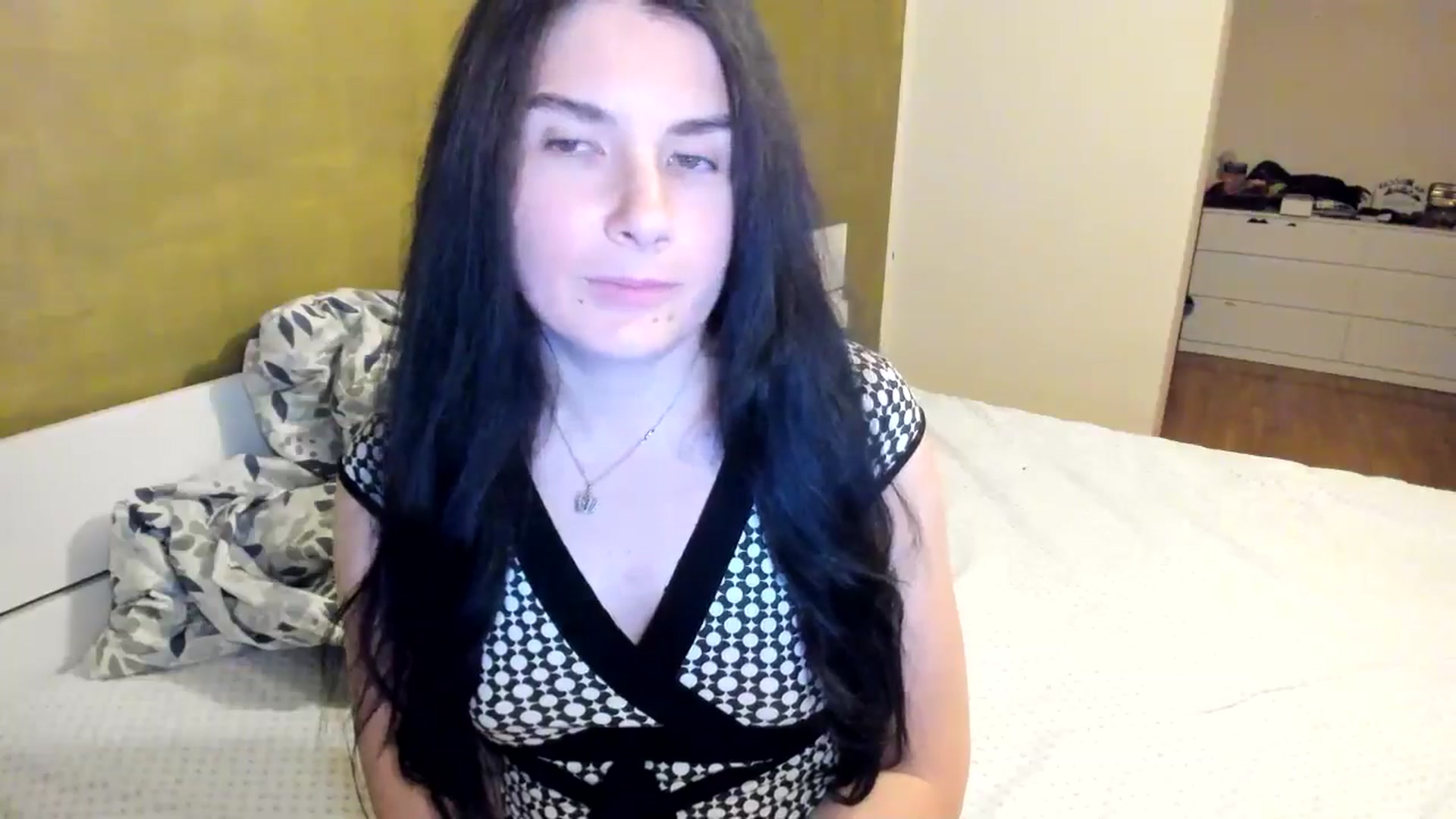 Gallery image thumbnail from SiouxPrincess's myfreecams stream on, 10/16/2025, 21:33 image 13 of 20