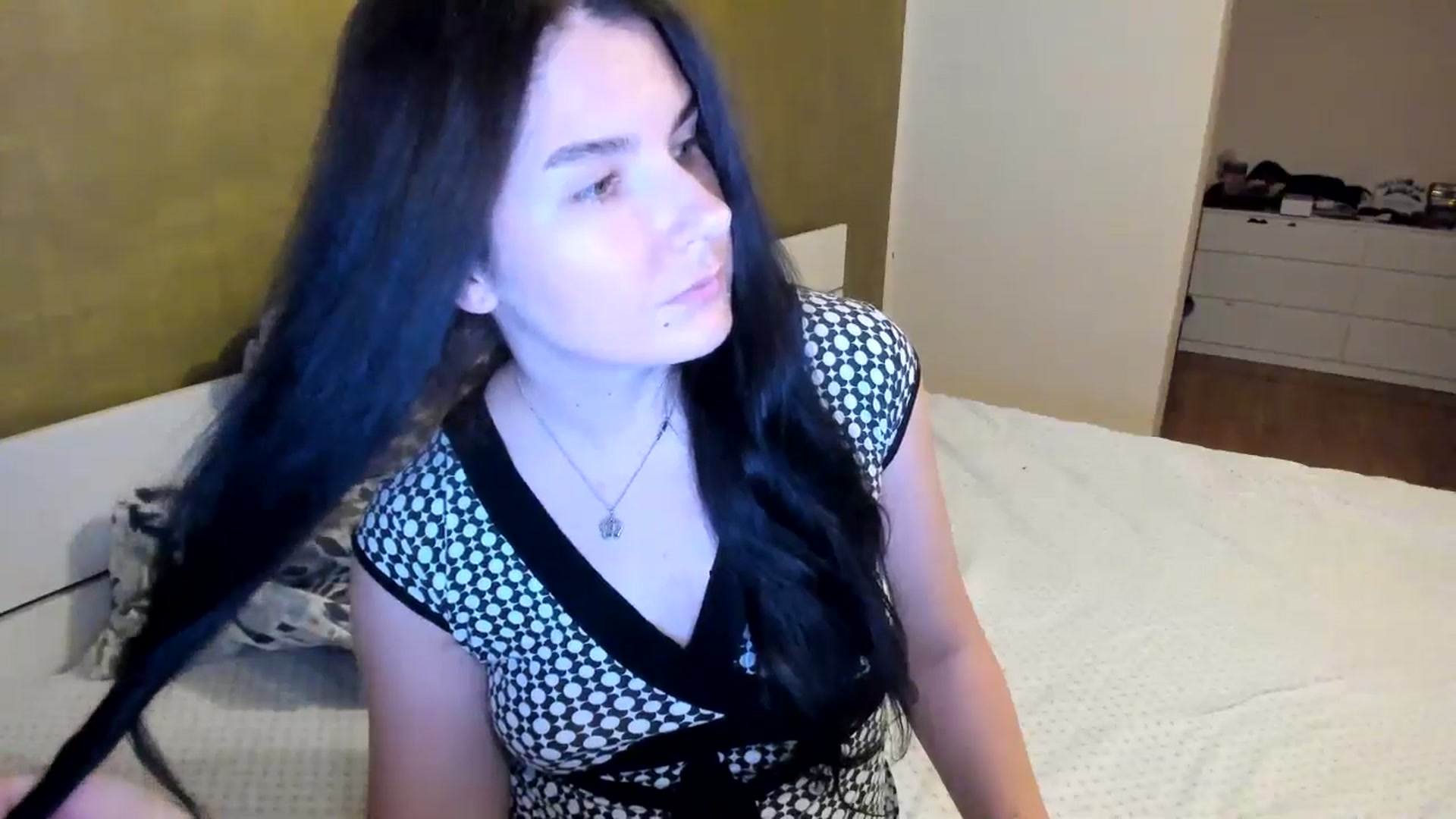 Gallery image thumbnail from SiouxPrincess's myfreecams stream on, 10/16/2025, 21:33 image 20 of 20