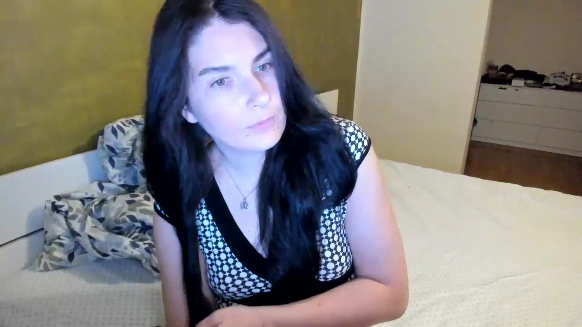 Gallery image thumbnail from SiouxPrincess's myfreecams stream on, 10/16/2025, 21:33 image 4 of 20