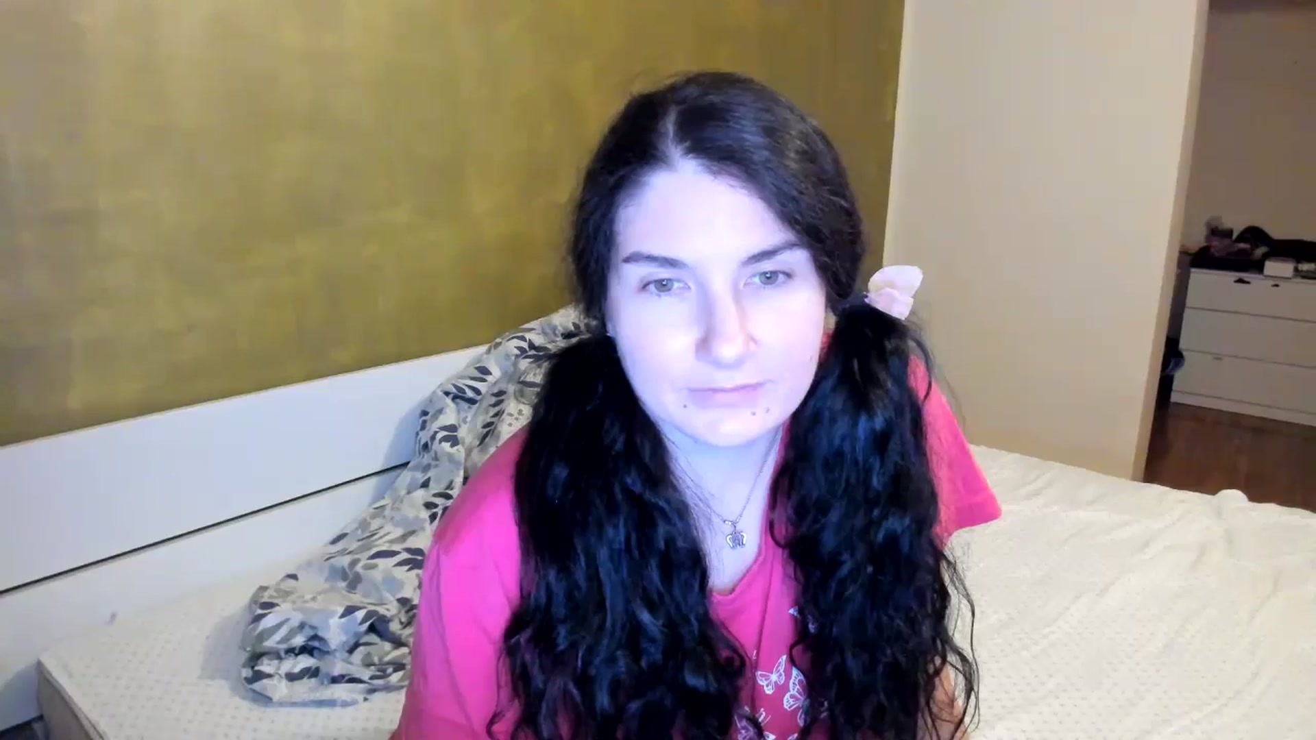 Gallery image thumbnail from SiouxPrincess's myfreecams stream on, 10/25/2025, 20:52 image 17 of 20