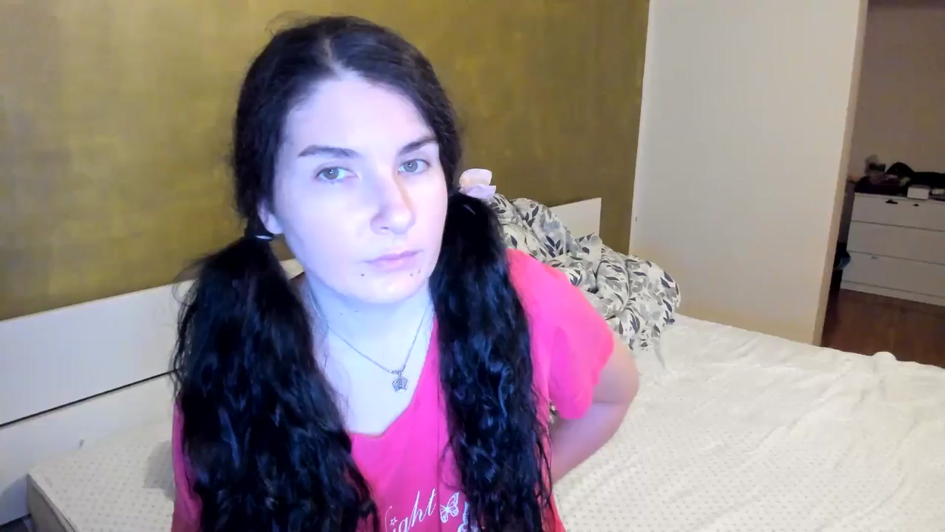 Gallery image thumbnail from SiouxPrincess's myfreecams stream on, 10/25/2025, 20:52 image 6 of 20