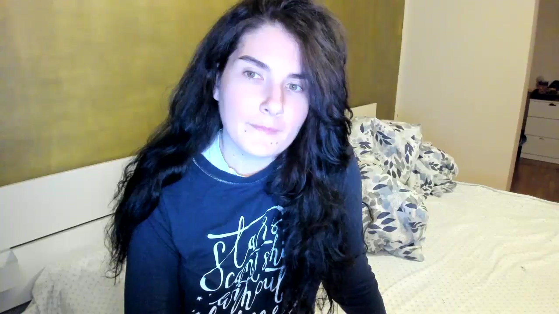 Gallery image thumbnail from SiouxPrincess's myfreecams stream on, 10/28/2025, 22:00 image 9 of 20